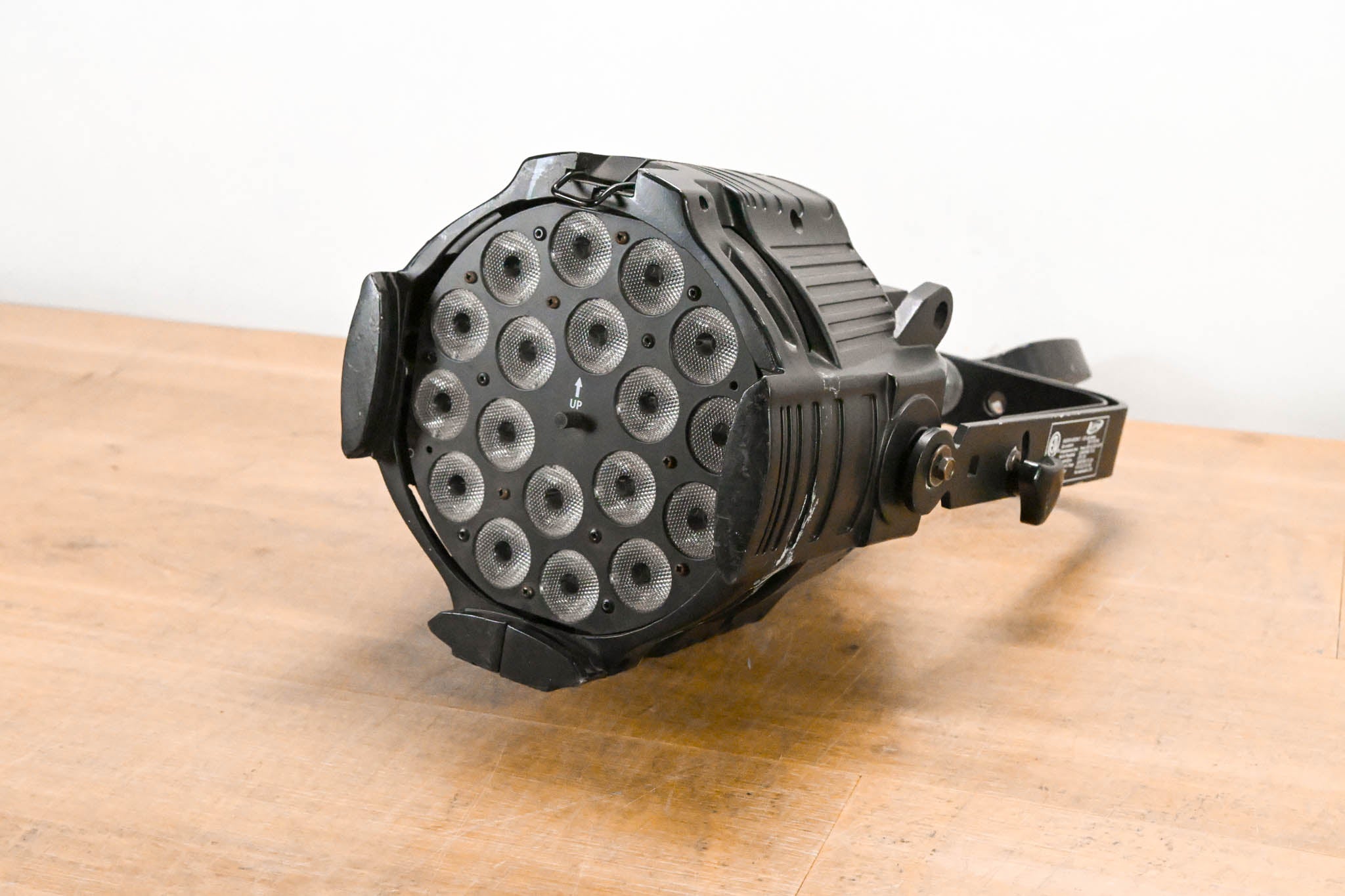 Elation OPTI TRI PAR 18 x 3W Tri Color LED Par