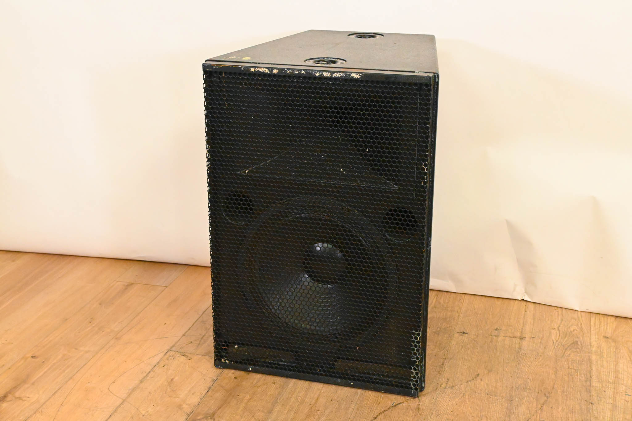 Meyer Sound CQ-1 Wide Coverage Main Loudspeaker CG01D6E