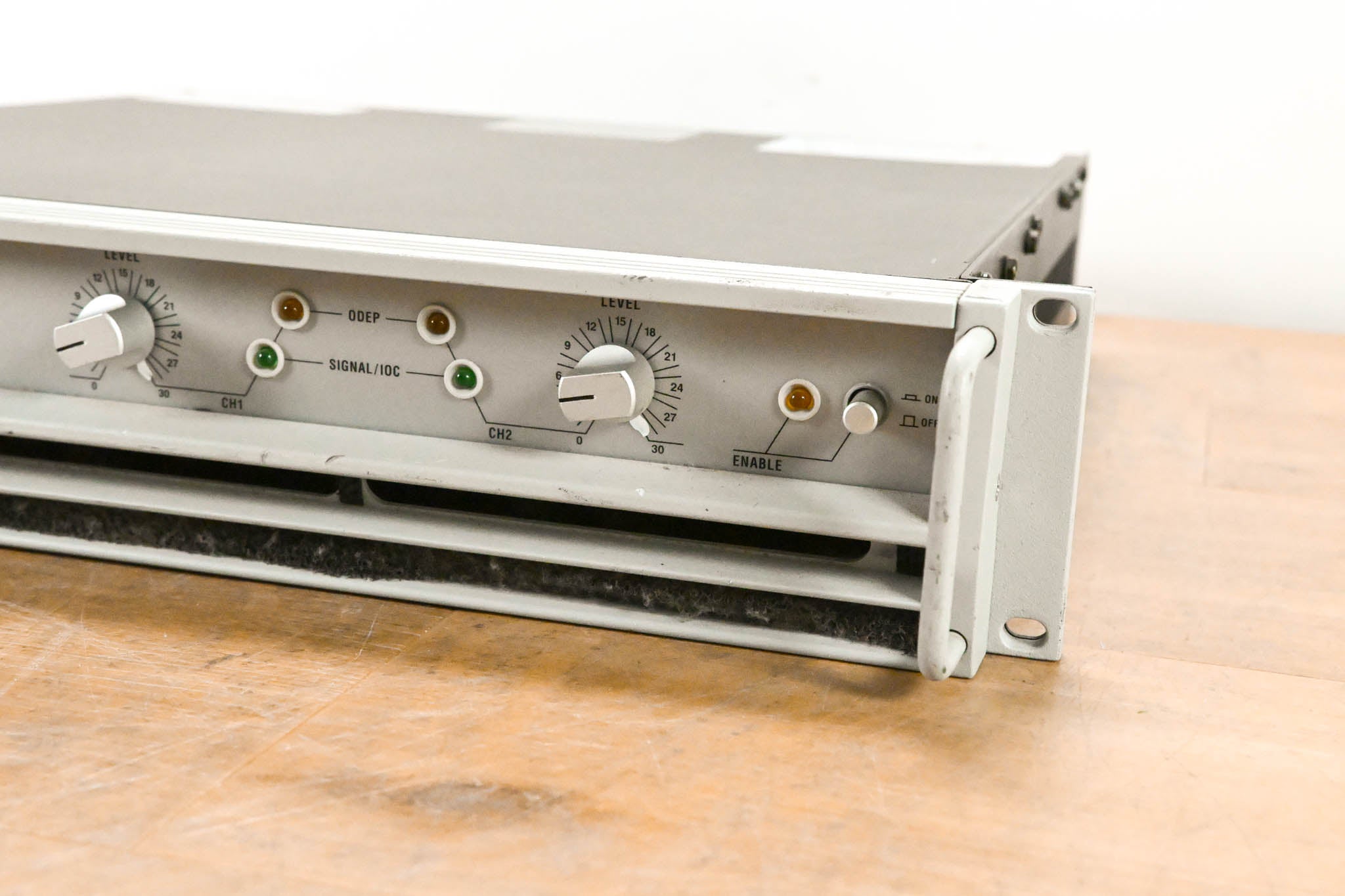 Crown Macro-Tech 3600VZ 2-Channel Power Amplifier