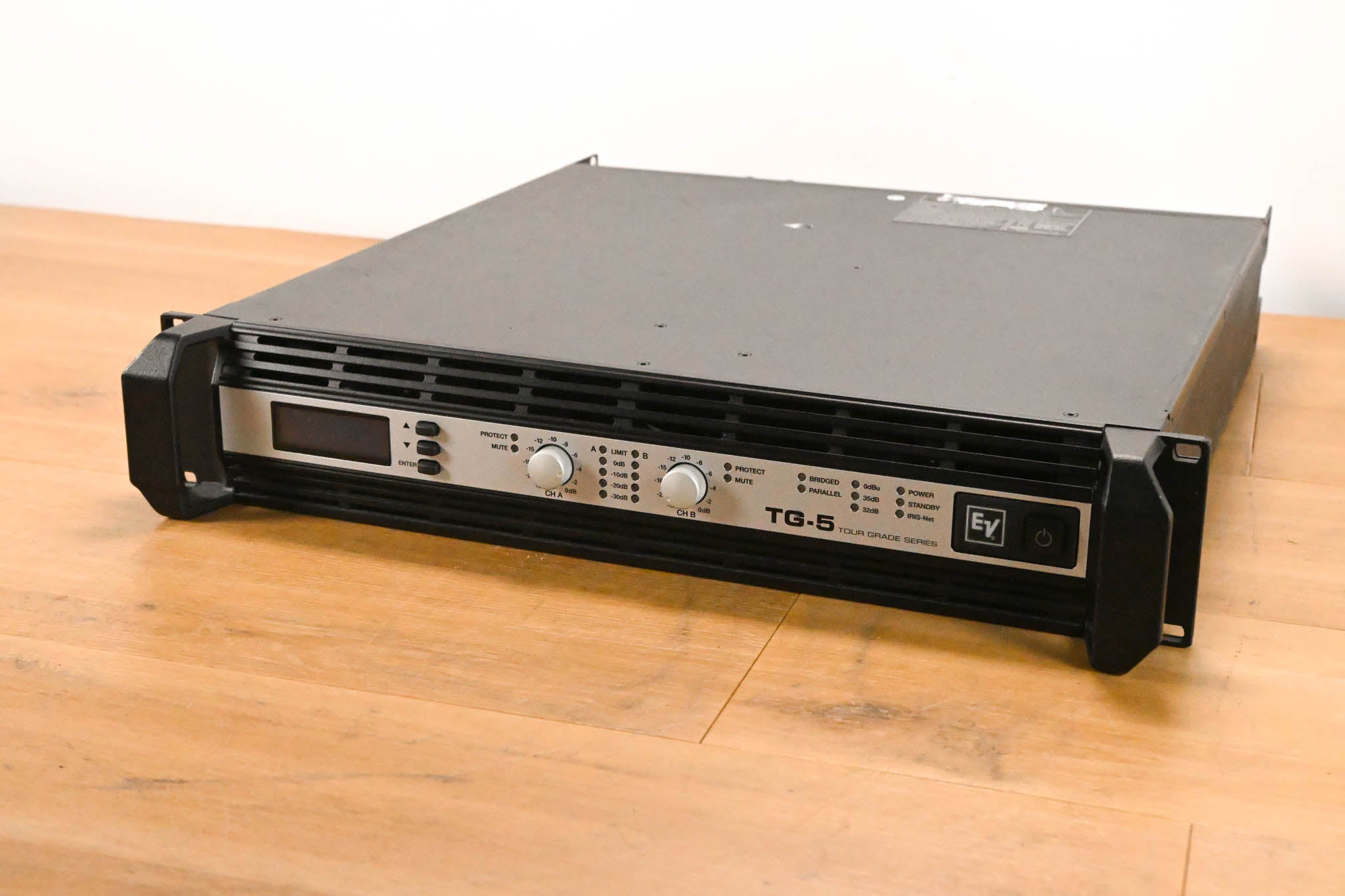 Electro-Voice (EV) TG-5 120V 2-Channel Tour Grade Power Amplifier