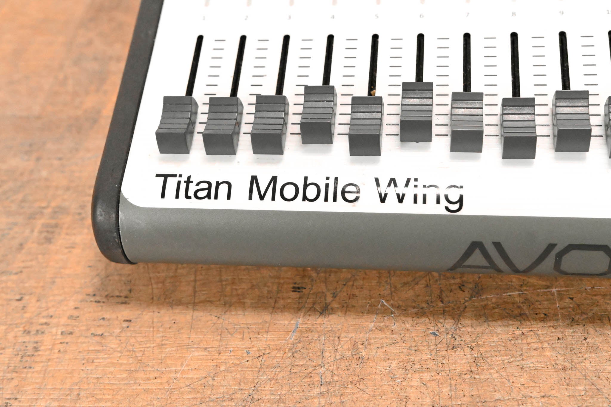 Avolites Titan Mobile Wing