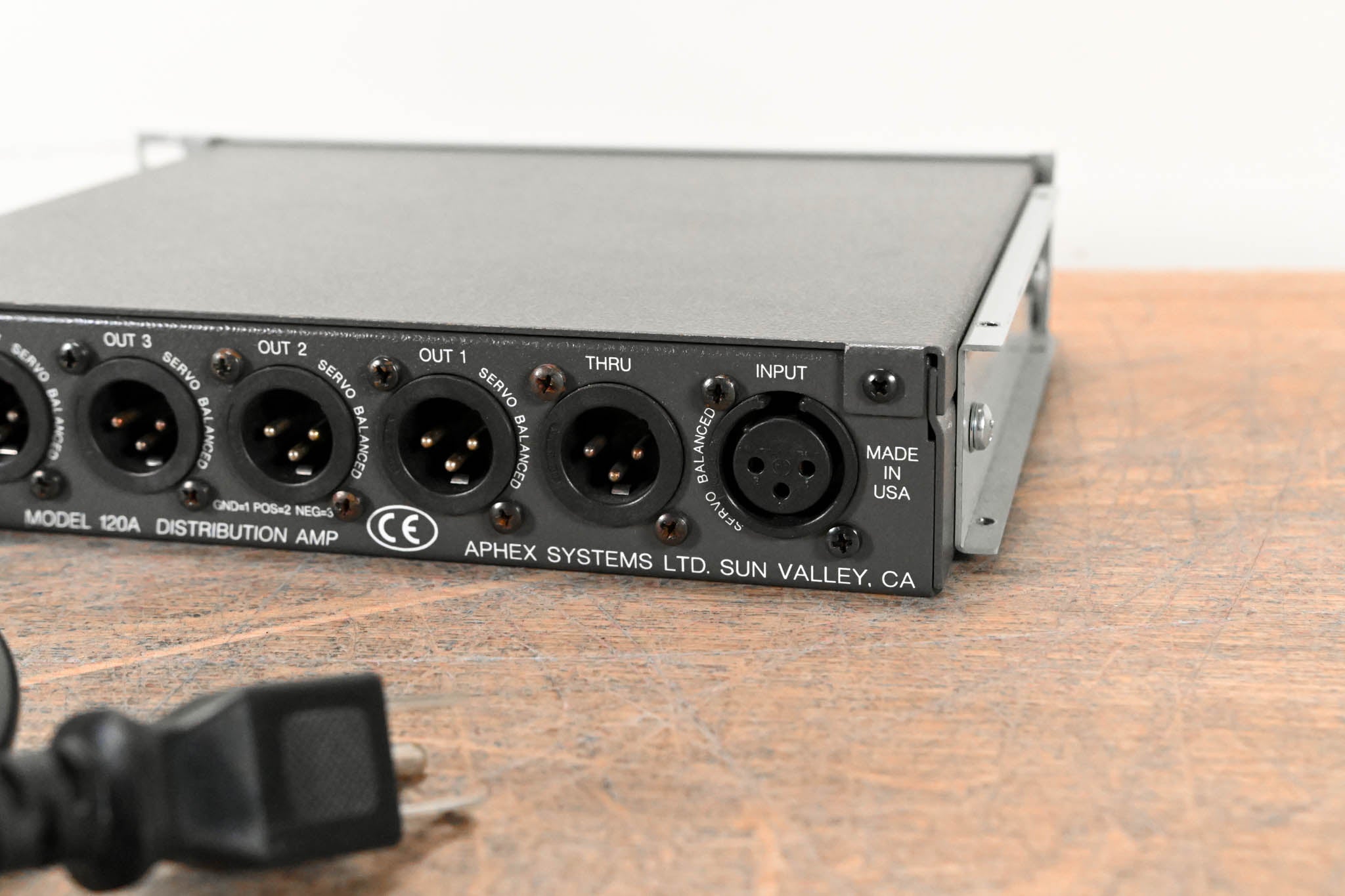 Aphex 120A Distribution Amplifier with 1 XLR Input and 4 XLR Outputs