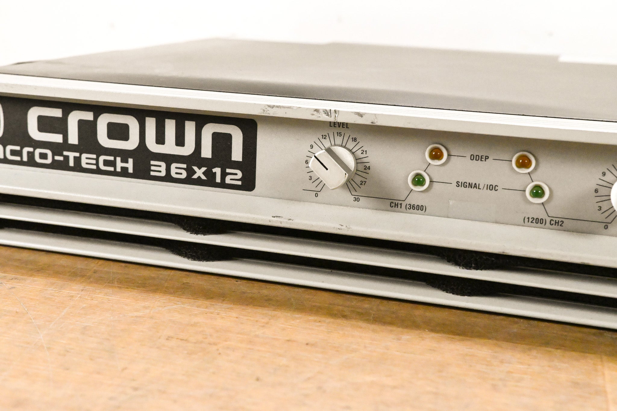 Crown Macro-Tech 36x12 2-Channel Power Amplifier