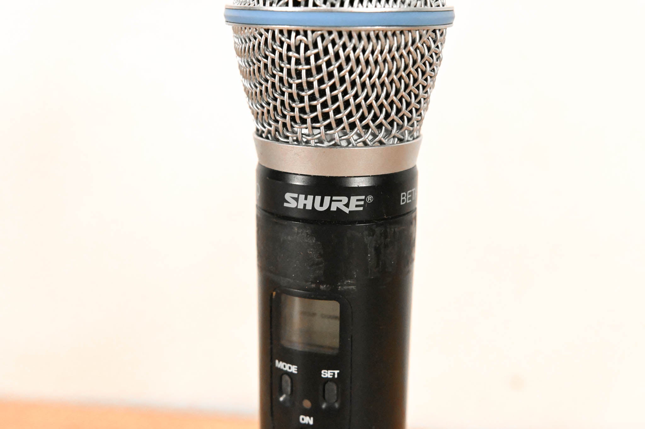 Shure ULX2/BETA87A Wireless Handheld Transmitter - J1 Band: 554-590 MHz
