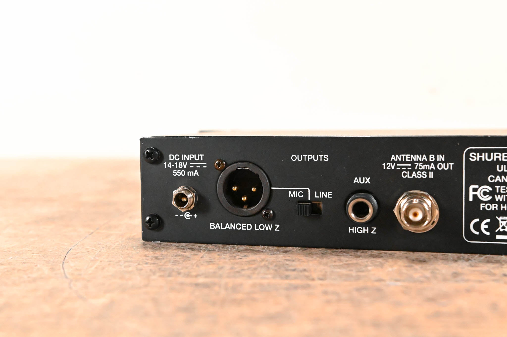 Shure ULXP14 Bodypack Wireless System - J1 Band: 554-590 MHz