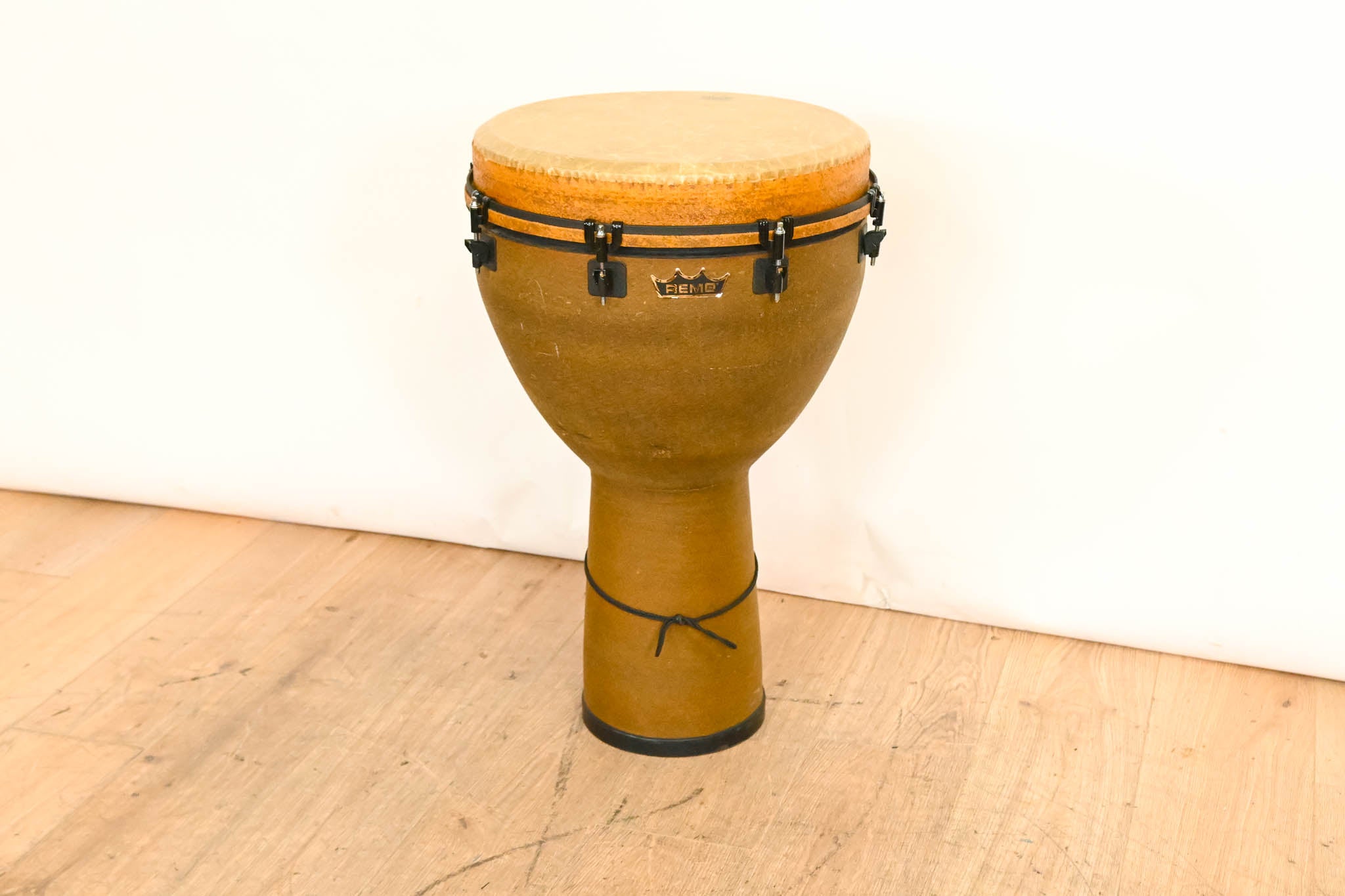Remo Mondo Djembe - Earth, 16"