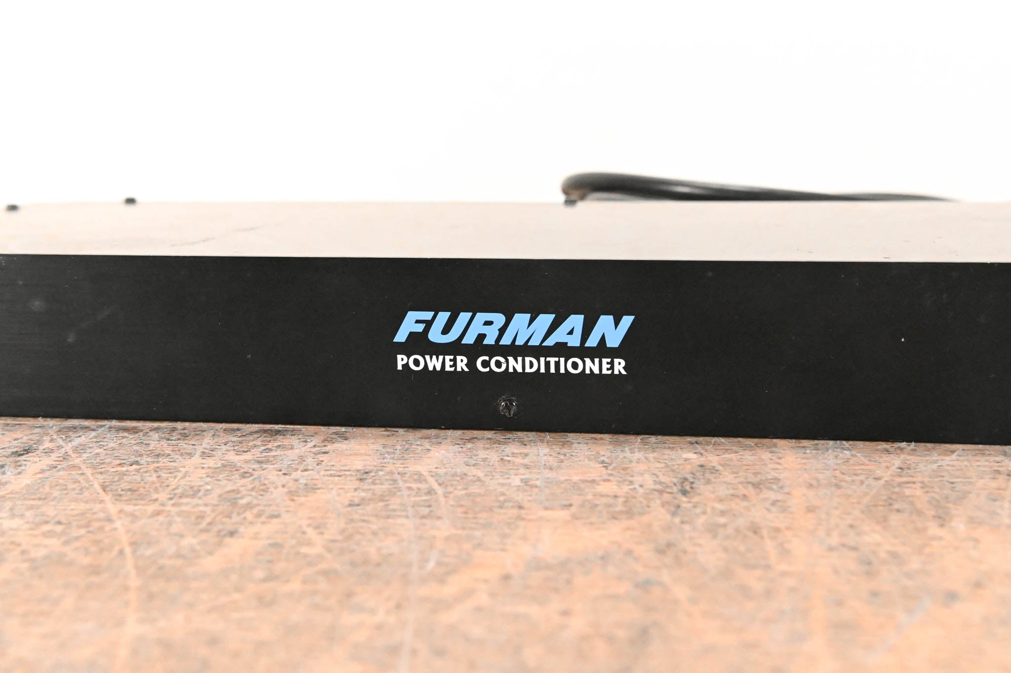 Furman M-8 8-Outlet Power Conditioner