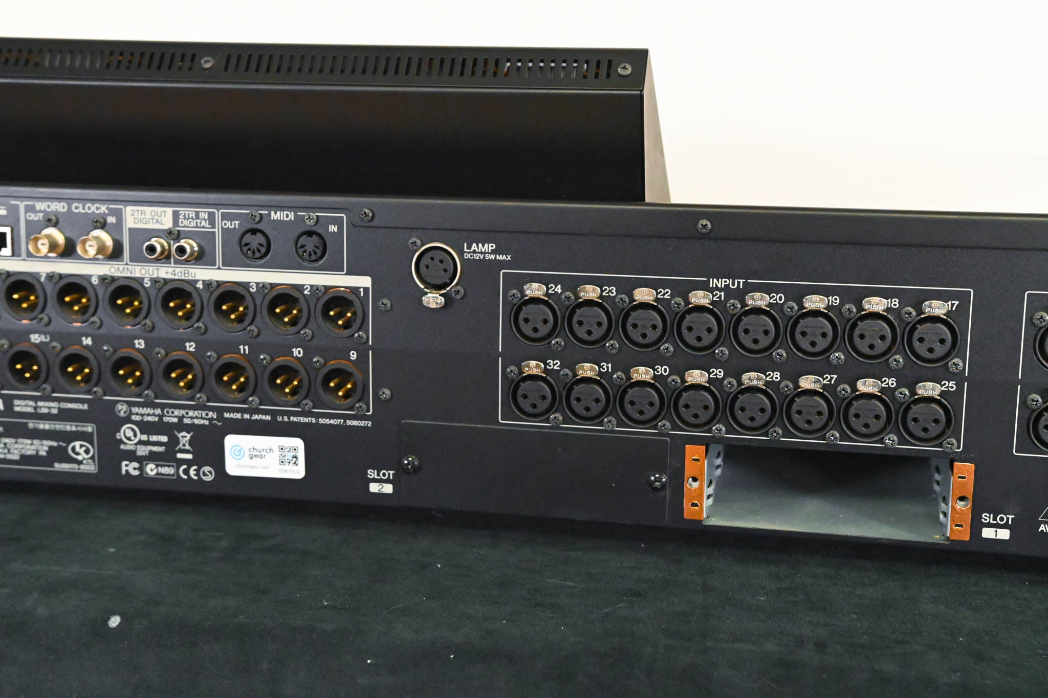 Yamaha LS9-32 32-Input Digital Mixing Console