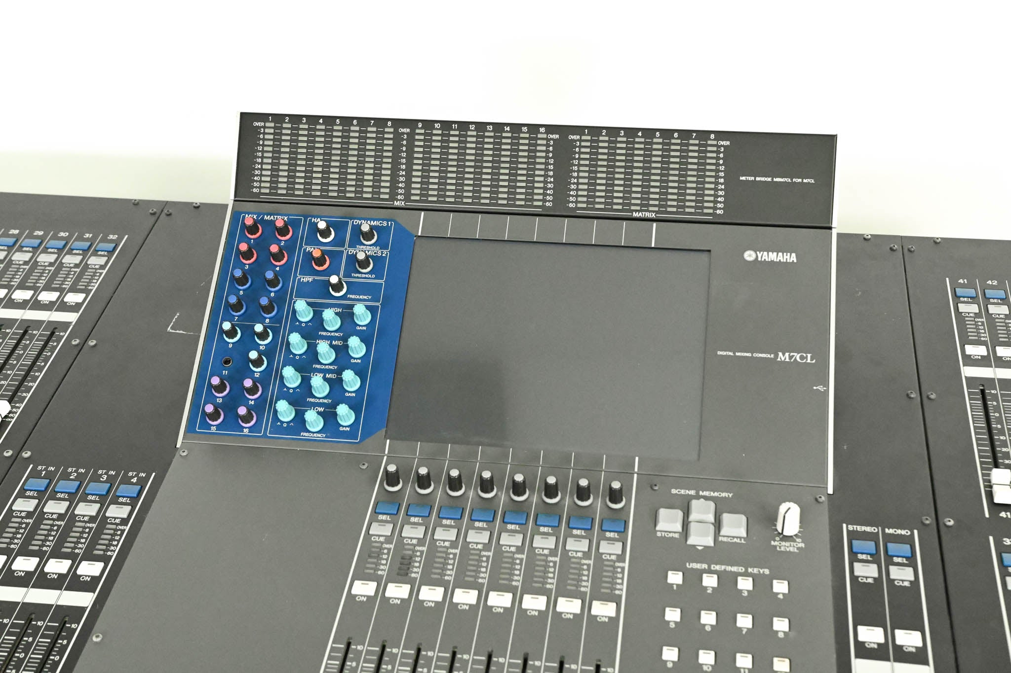 Yamaha M7CL-48 48-Channel Digital Audio Mixing Console