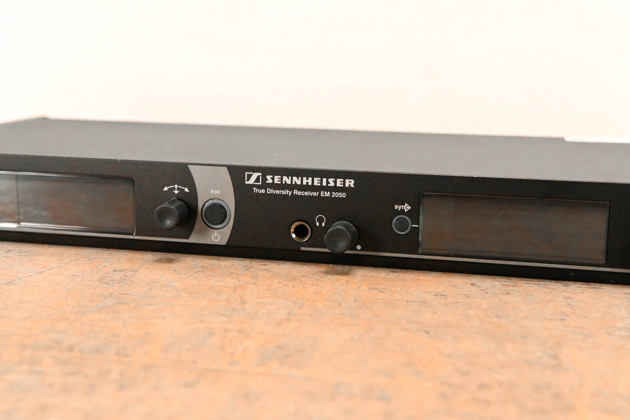 Sennheiser EM 2050 Dual-Channel Wireless Receiver Aw Range: 516-558 MHz