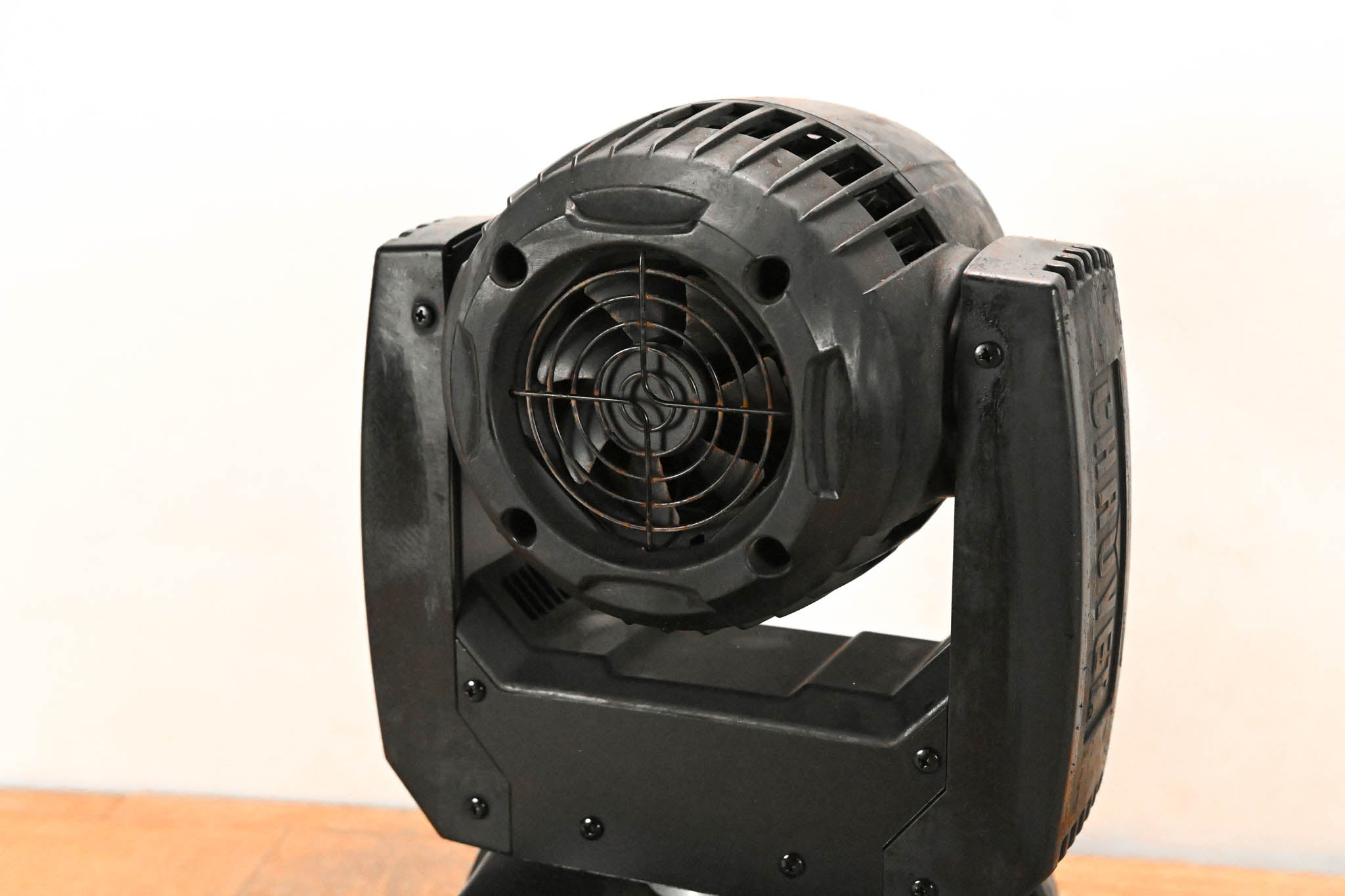 Chauvet Rogue R1 Wash LED Moving Head Light