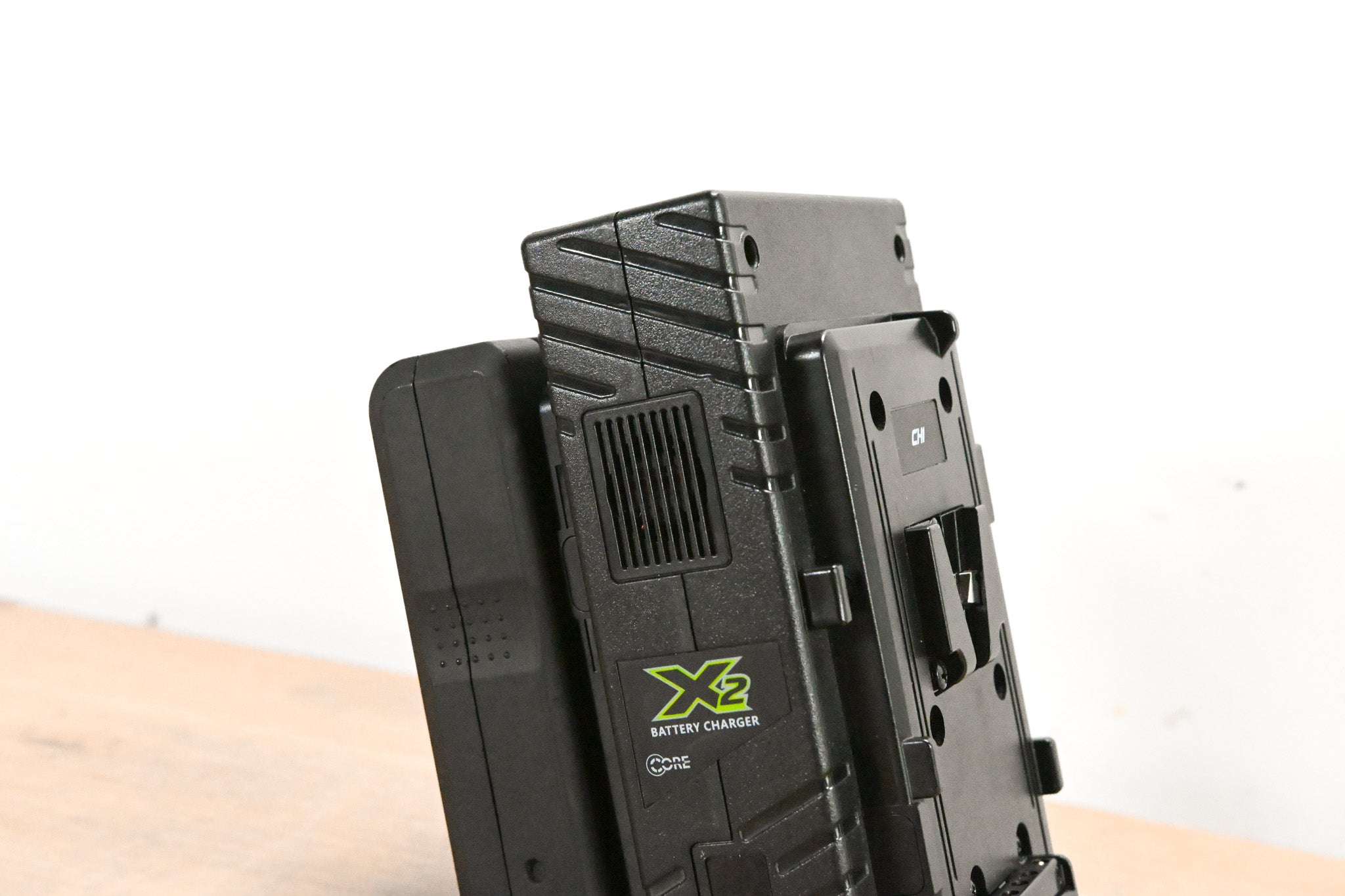 Core SWX GP-X2S Simultaneous Dual V-Mount Charger w/ one Battery