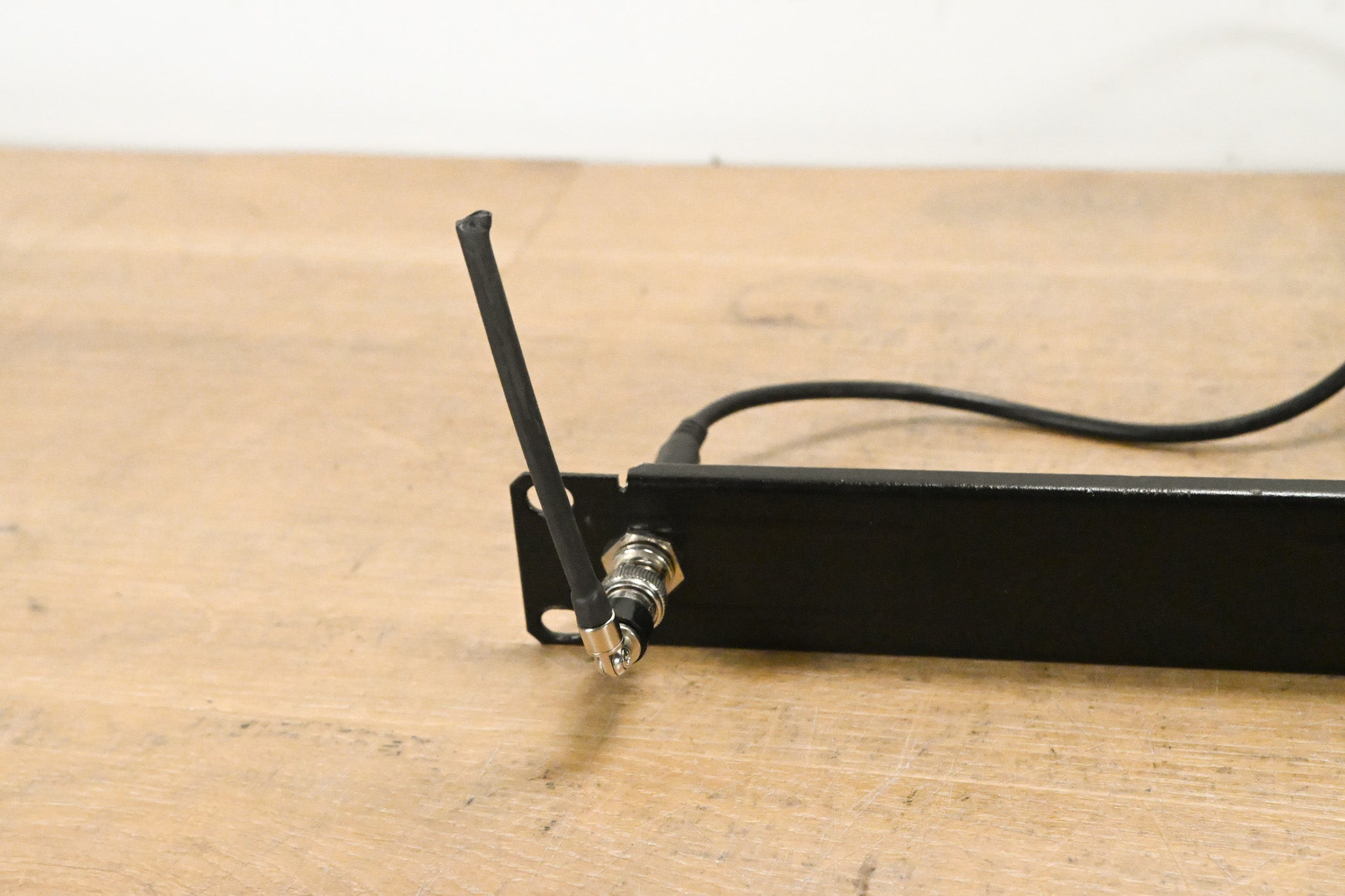Shure PSM 700 Wireless In-Ear Monitoring System - H3 Band: 524-554 MHz