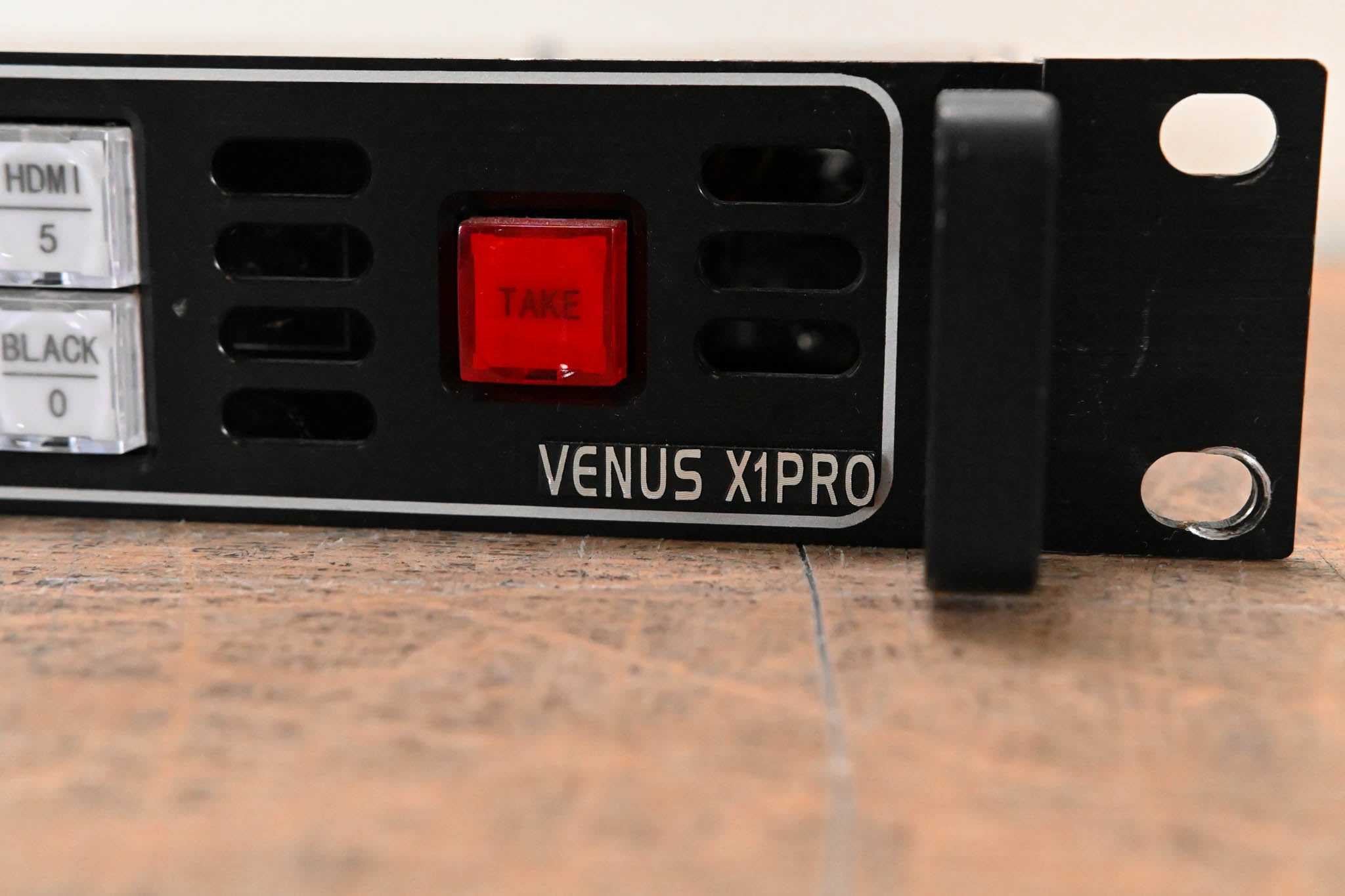 RGBlink VENUS X1 PRO 4K Scaler and Switcher CG01JW8