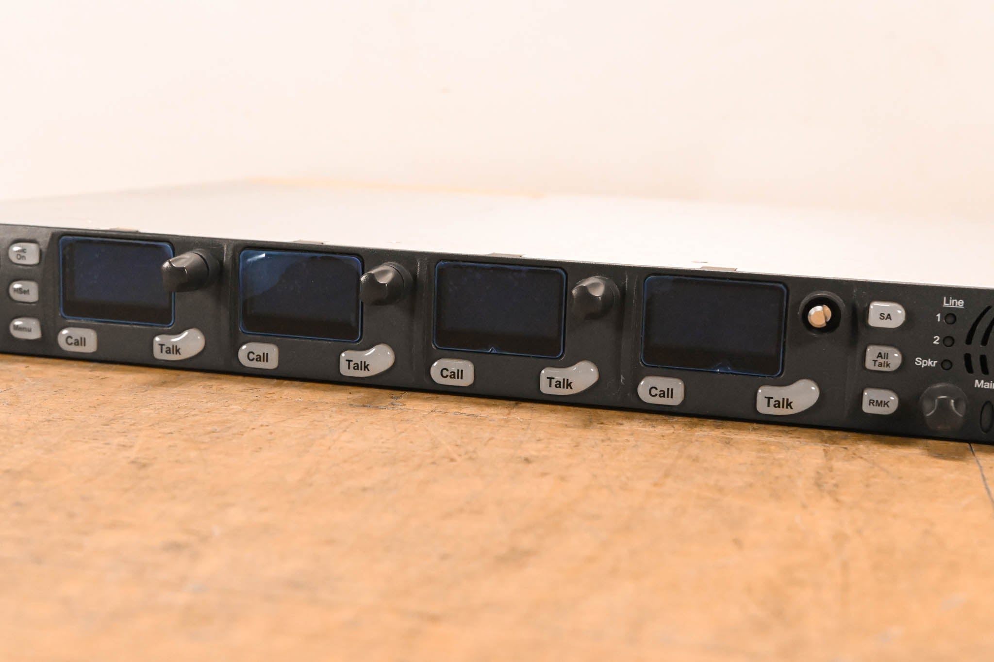 Clear-Com HelixNet HMS-4X 4-Channel Base Station