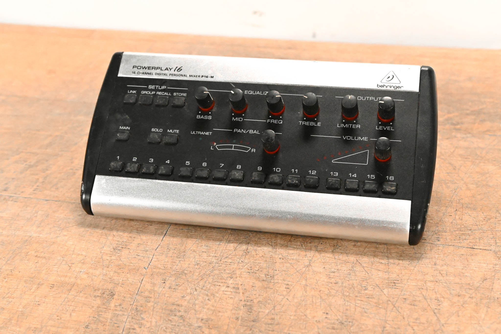 Behringer Powerplay P16-M 16-Channel Digital Personal Mixer