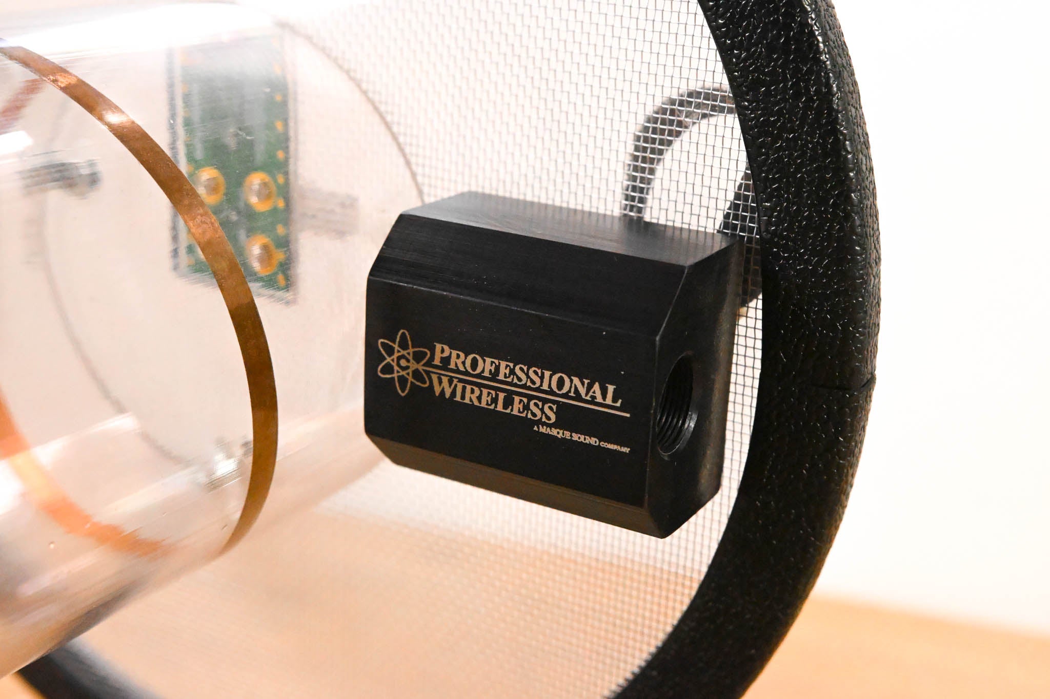 Professional Wireless HA-8241 Helical Antenna 944-952MHz