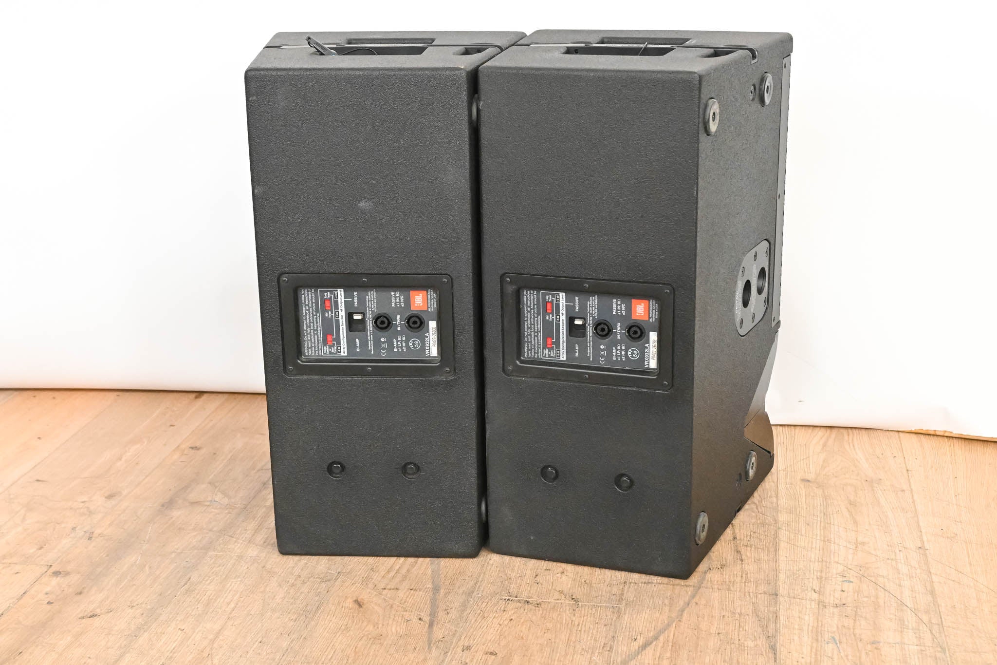 JBL VRX932LA 3200W 12-inch Line Array Speaker (PAIR)