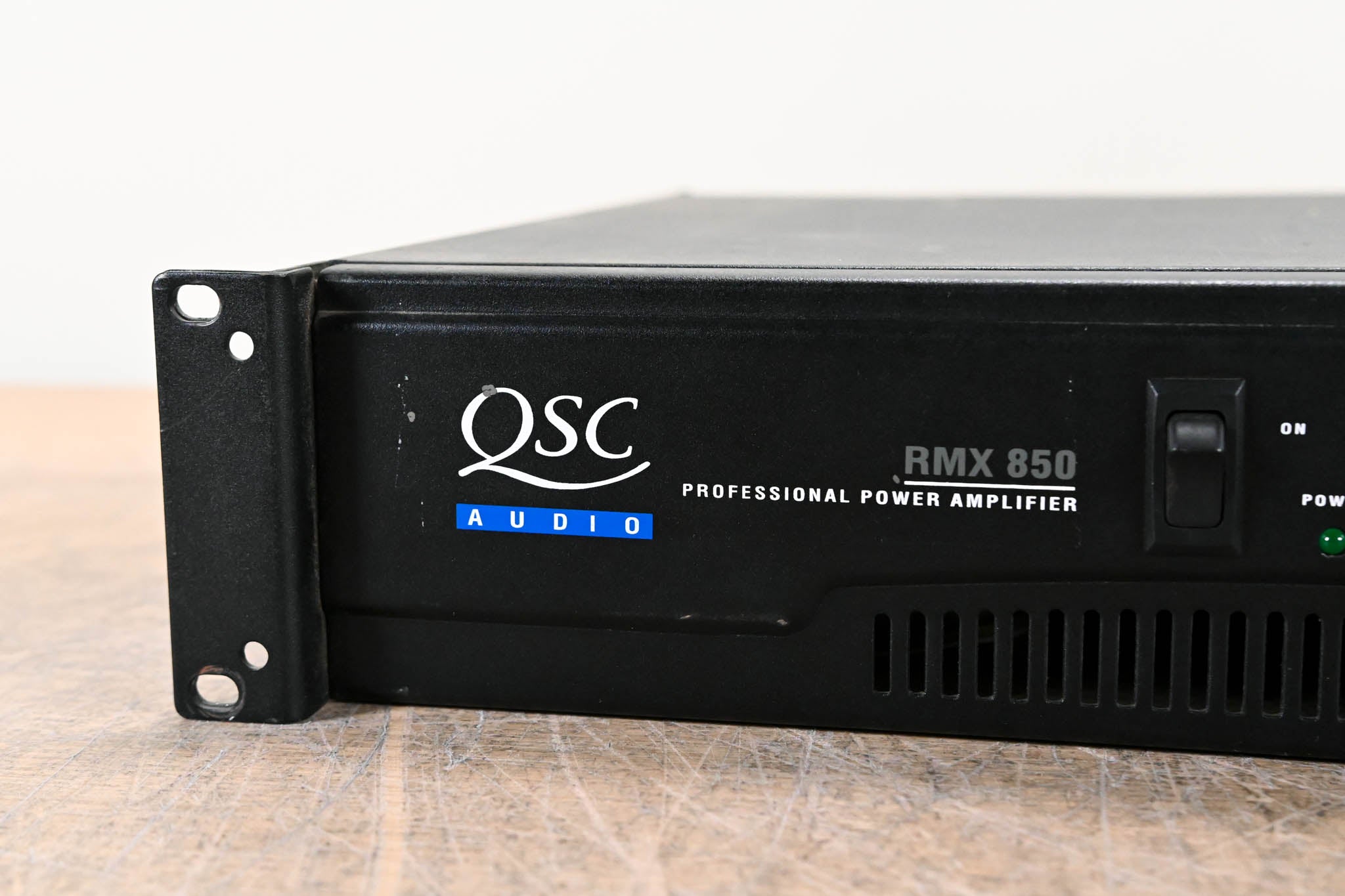 QSC RMX850 2-Channel Power Amplifier