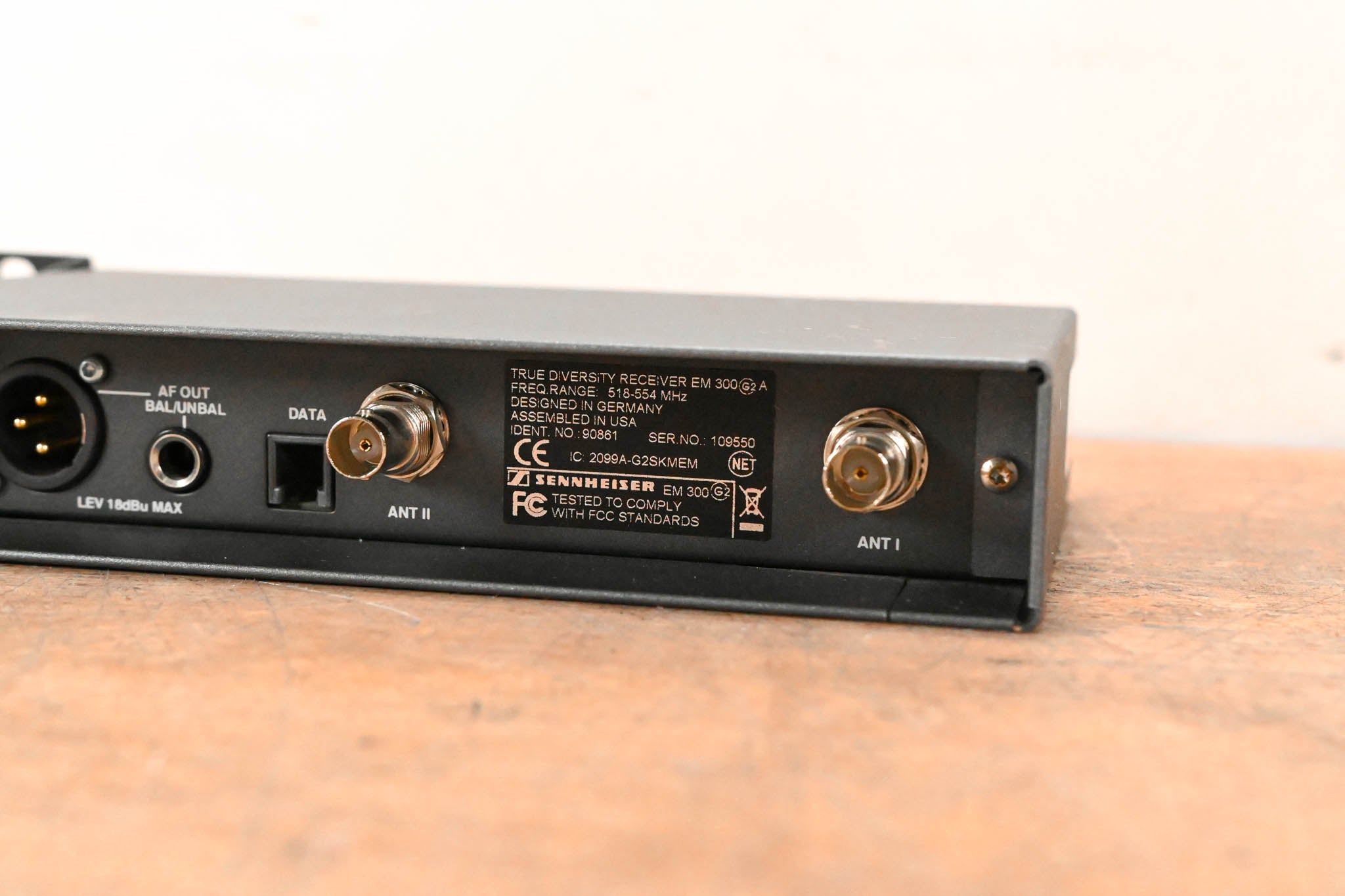 Sennheiser ew 300 G2 Handheld Wireless System 518-554MHz NO POWER SUPPLY