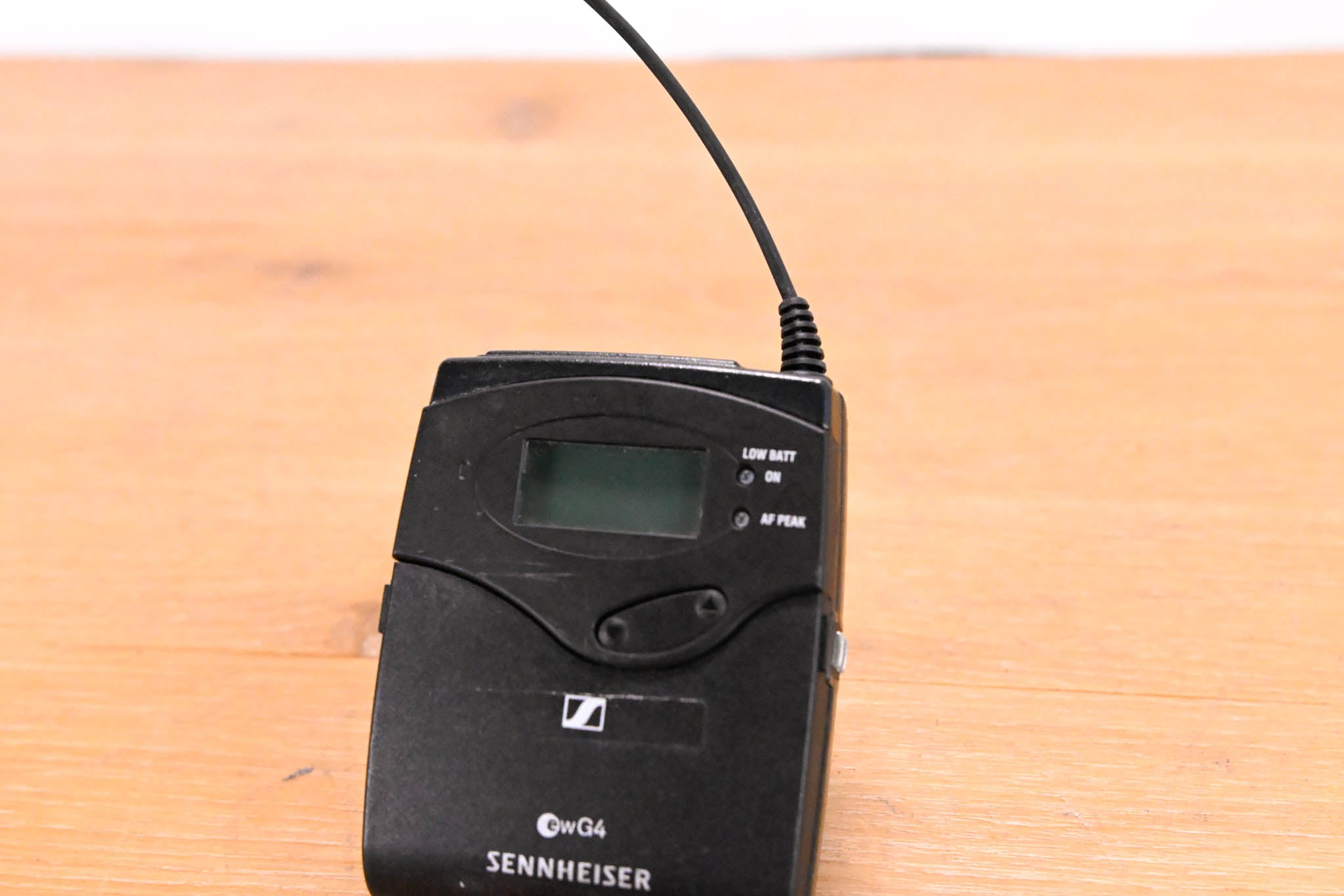 Sennheiser SK 100 G4 Wireless Bodypack Transmitter A Range: 516-558 MHz
