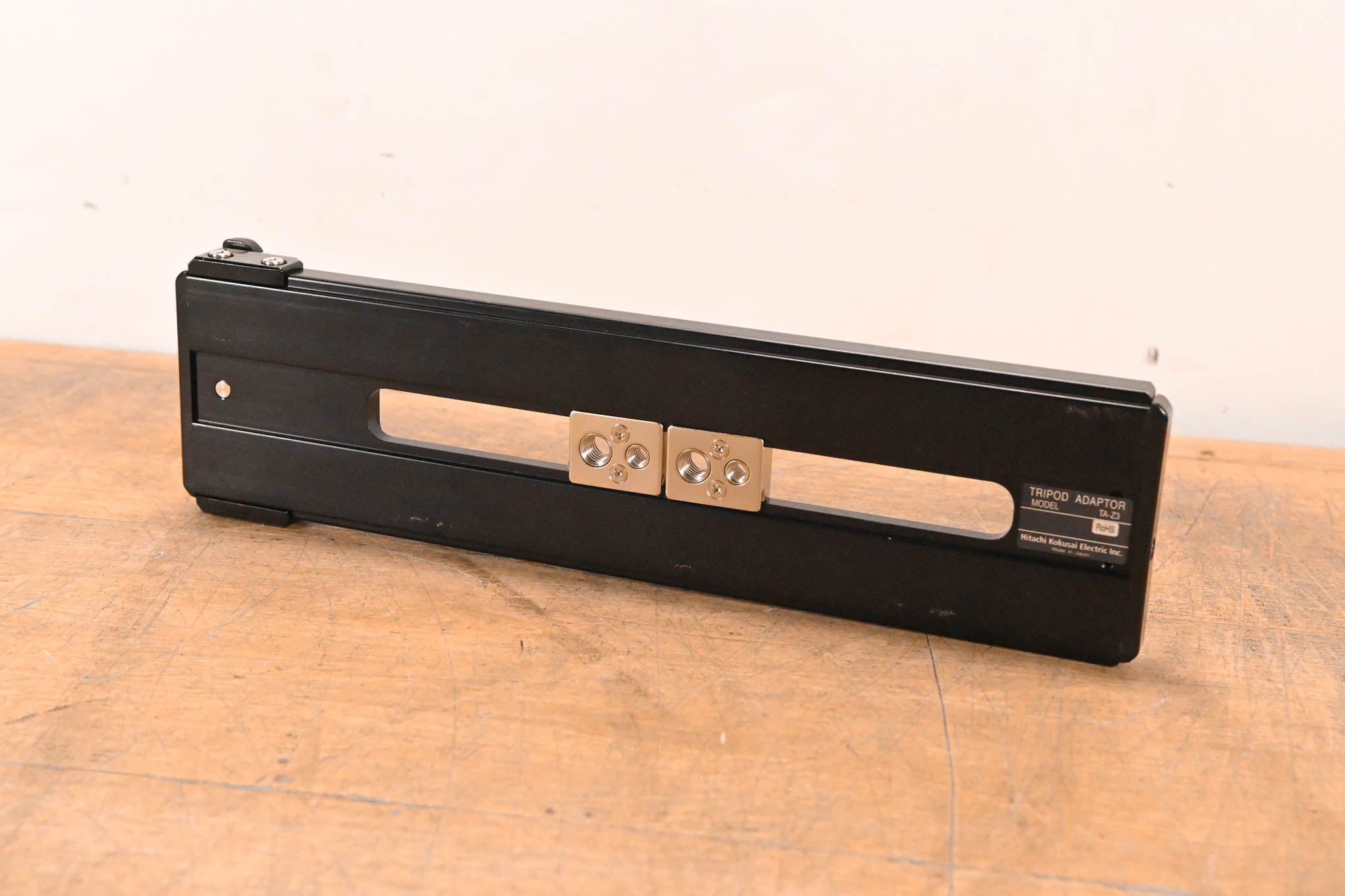 Hitachi TA-Z3 Tripod Quick Release Adapter