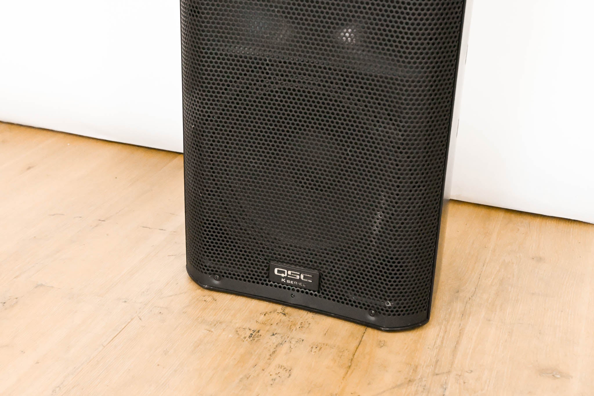 QSC K10 1000W 1x10" 2-Way Powered Speaker