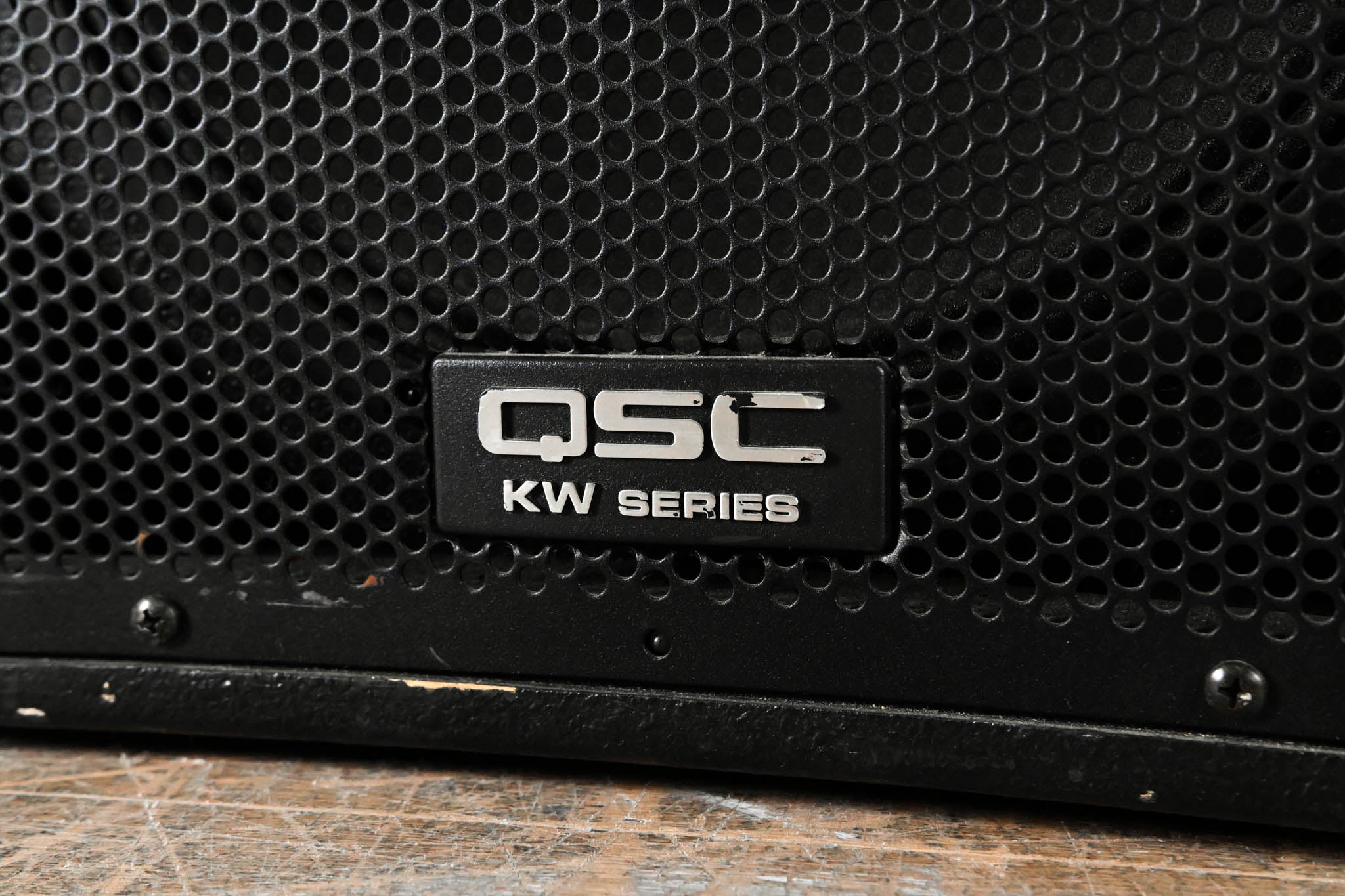 QSC KW122 1000W 12" Two-Way Active Loudspeaker