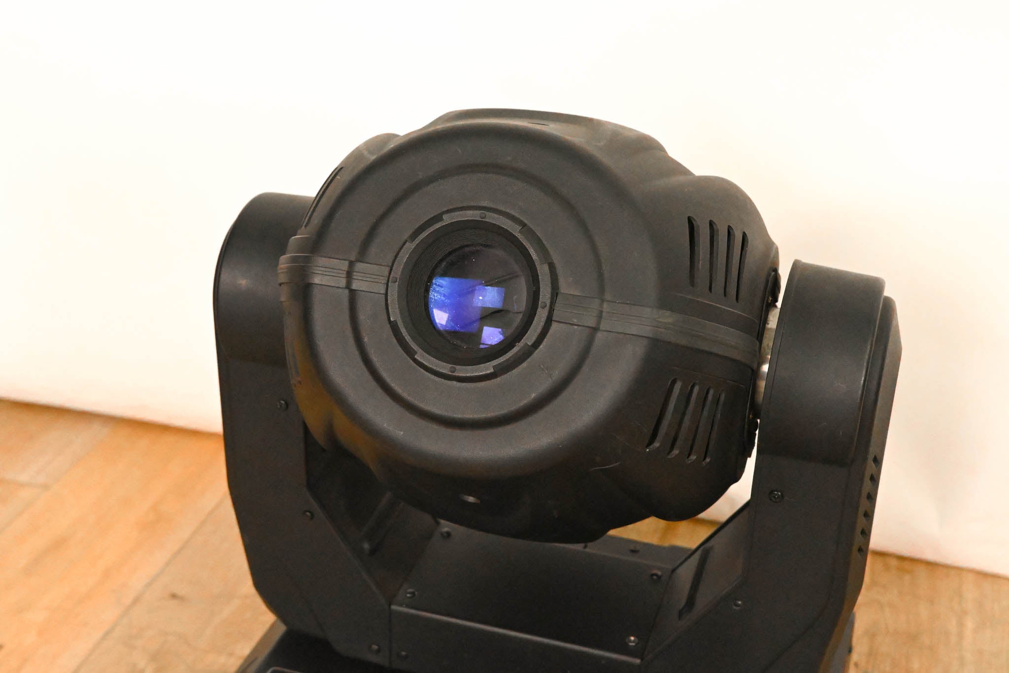 Chauvet Q-Spot 575 DMX Moving Yoke Lighting Fixture