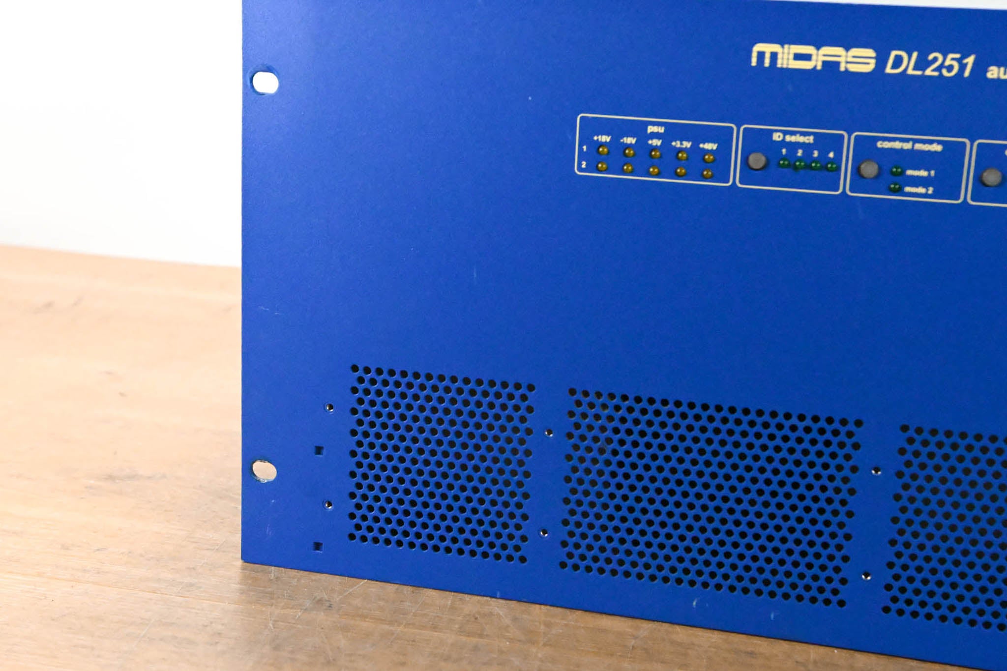 Midas DL251 PRO Series 48-input / 16-output Stage Box