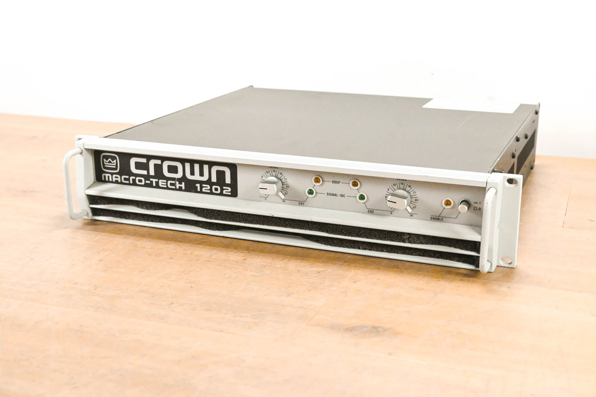 Crown Macro-Tech 1202 2-Channel Power Amplifier
