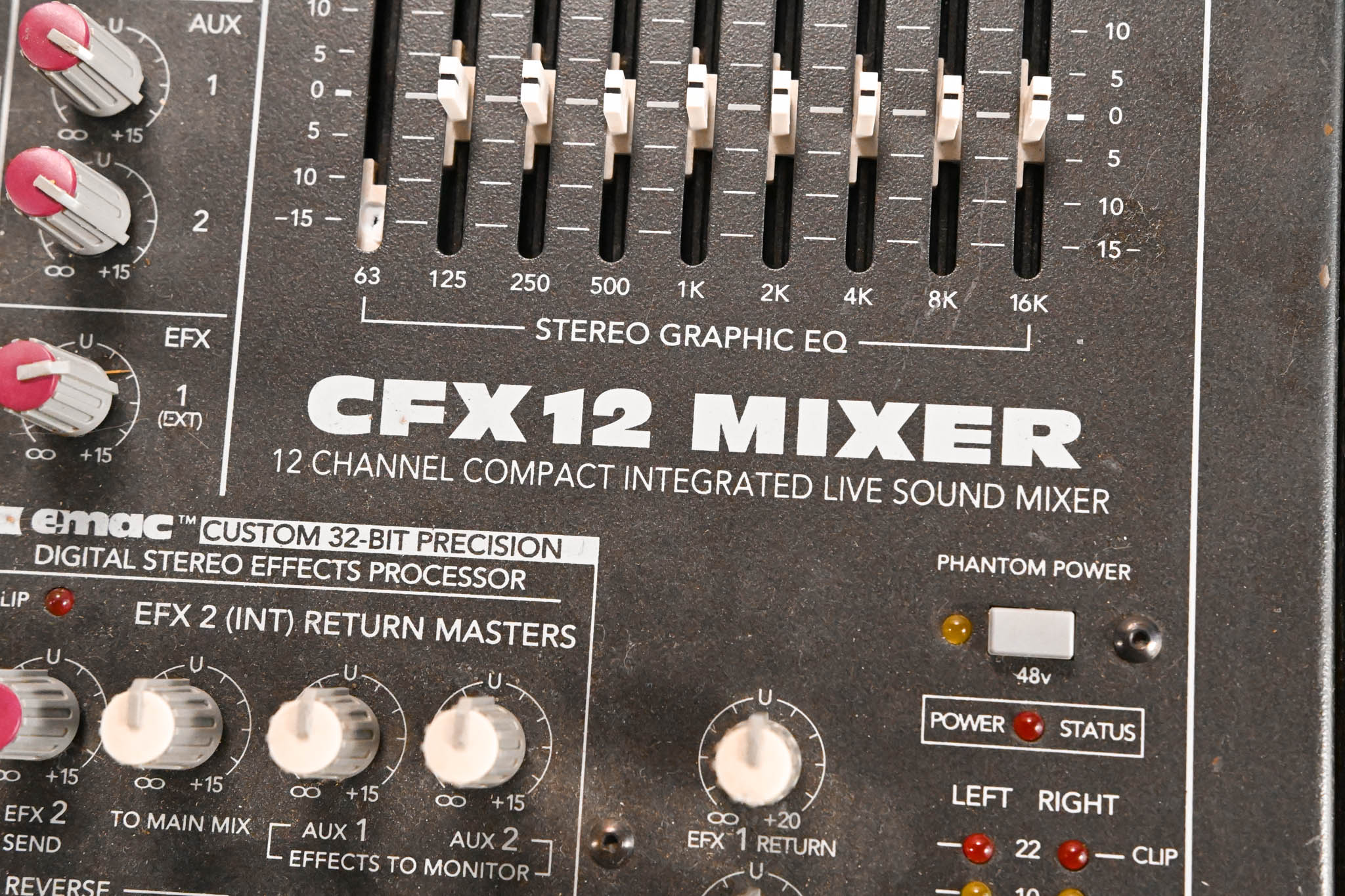 Mackie CFX12 12-Channel Compact Mixer