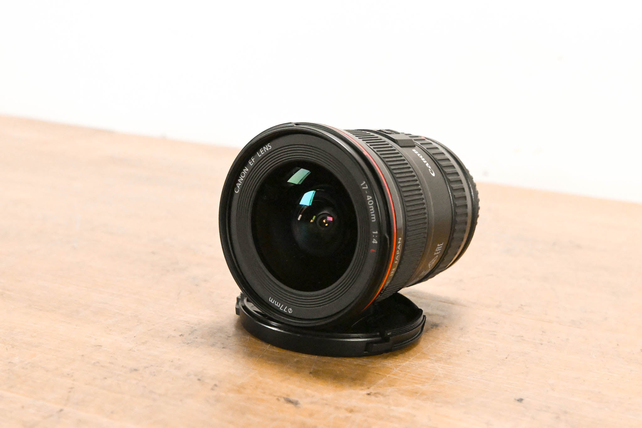 Canon EF 17-40mm f/4L USM Ultra Wide Angle Zoom Lens