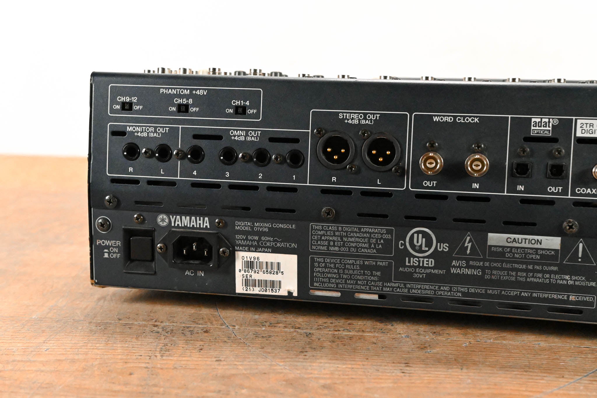 Yamaha 01V96 24-Bit/96k Digital Recording Mixer