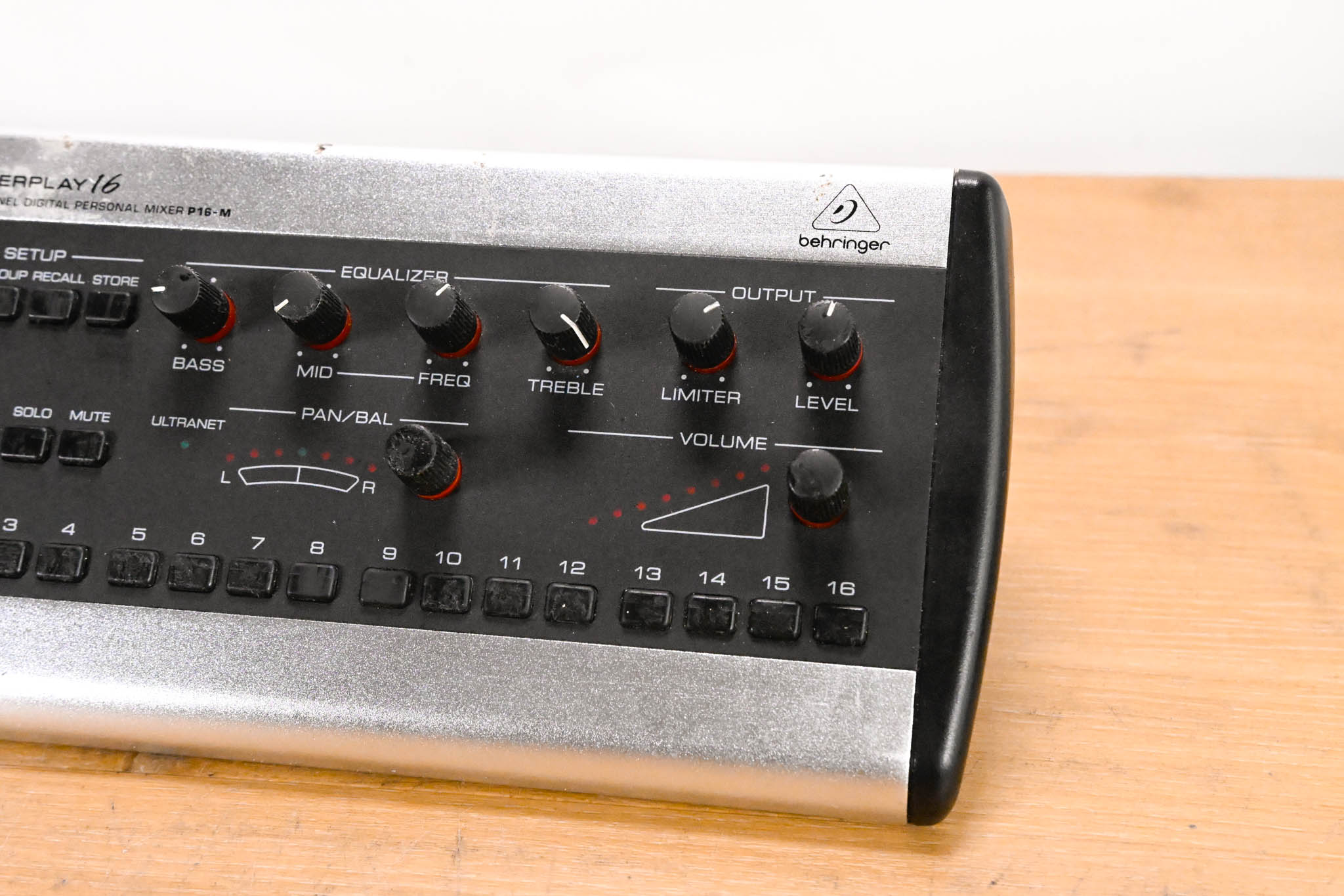 Behringer Powerplay P16-M 16-Channel Digital Personal Mixer