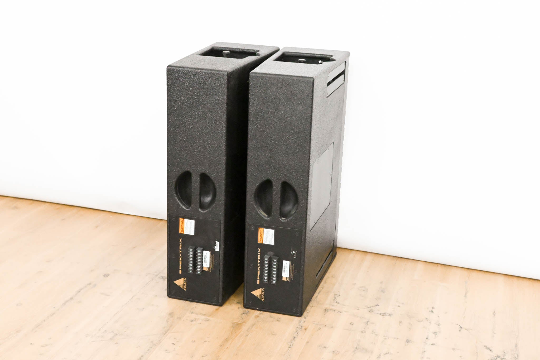 Adamson SpekTrix 3-Way Full Range Line Array Loudspeaker (PAIR)
