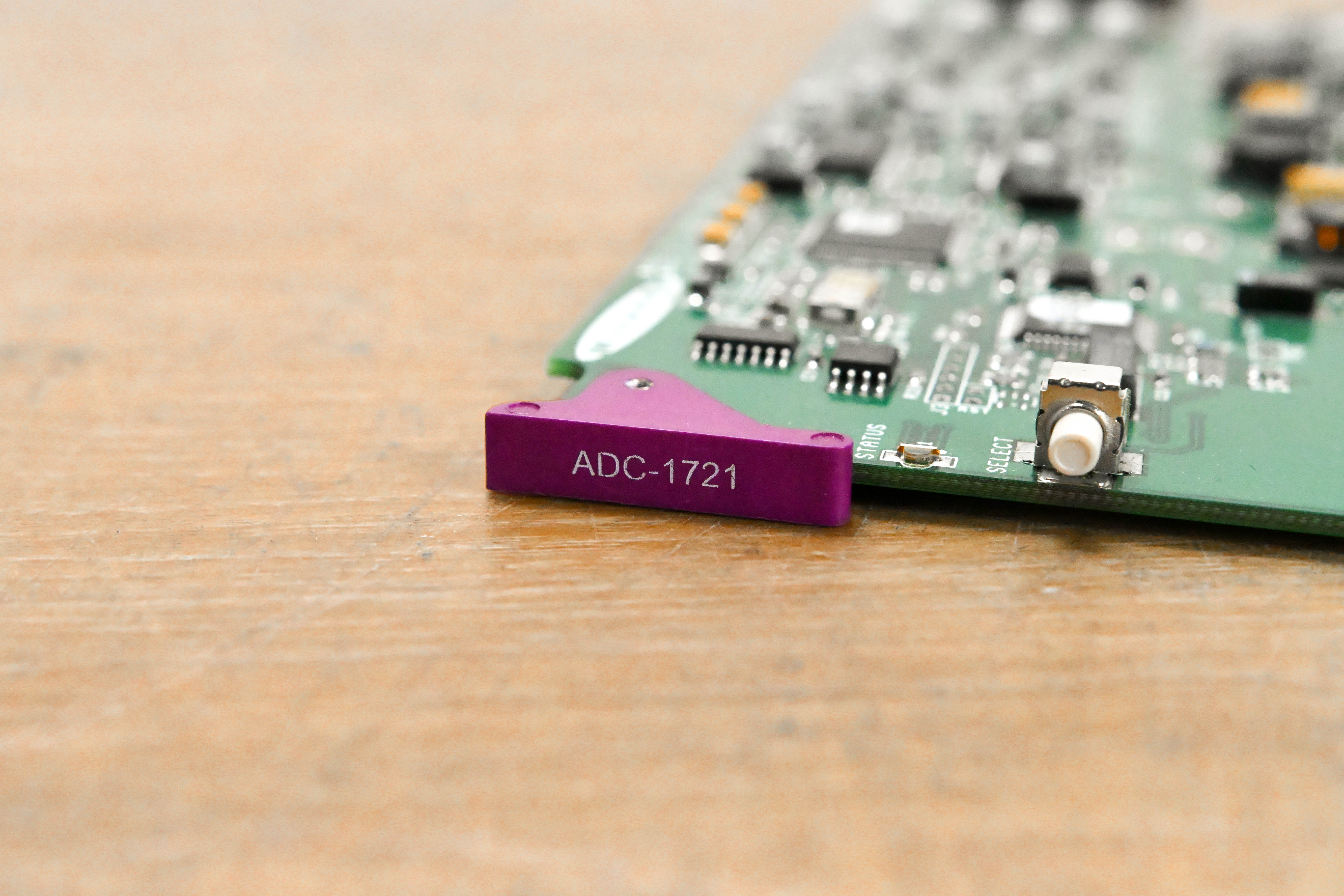 Miranda ADC-1721 Dual Analog Audio to AES Converter