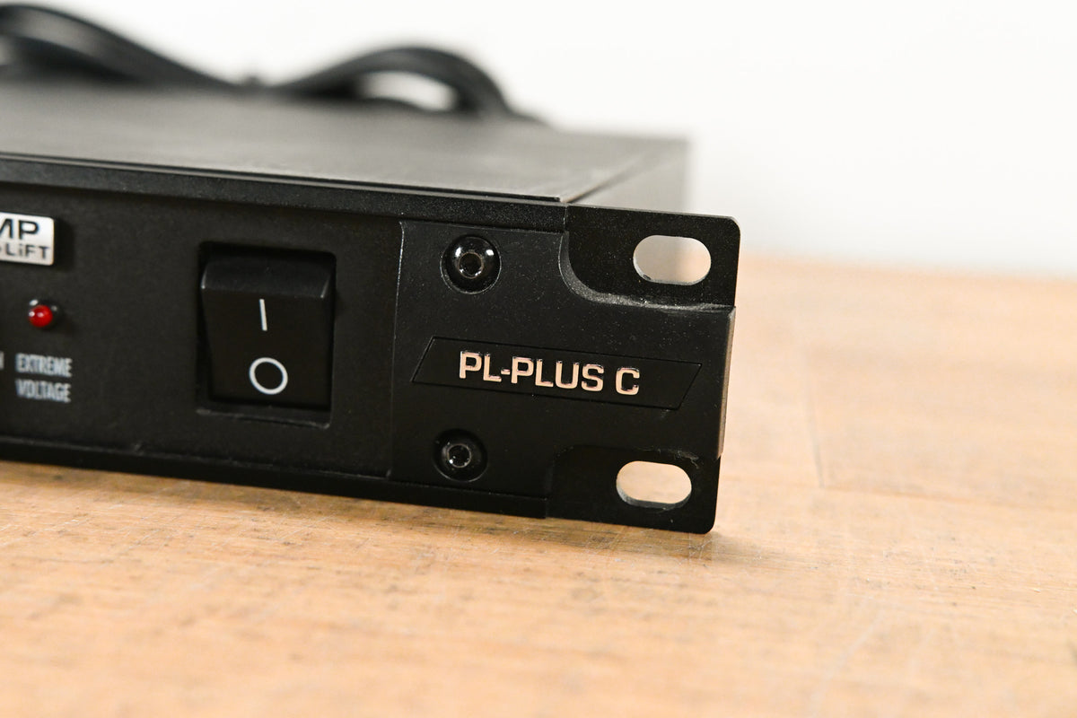 Furman PL-PLUS C 15A Power Conditioner with Voltmeter