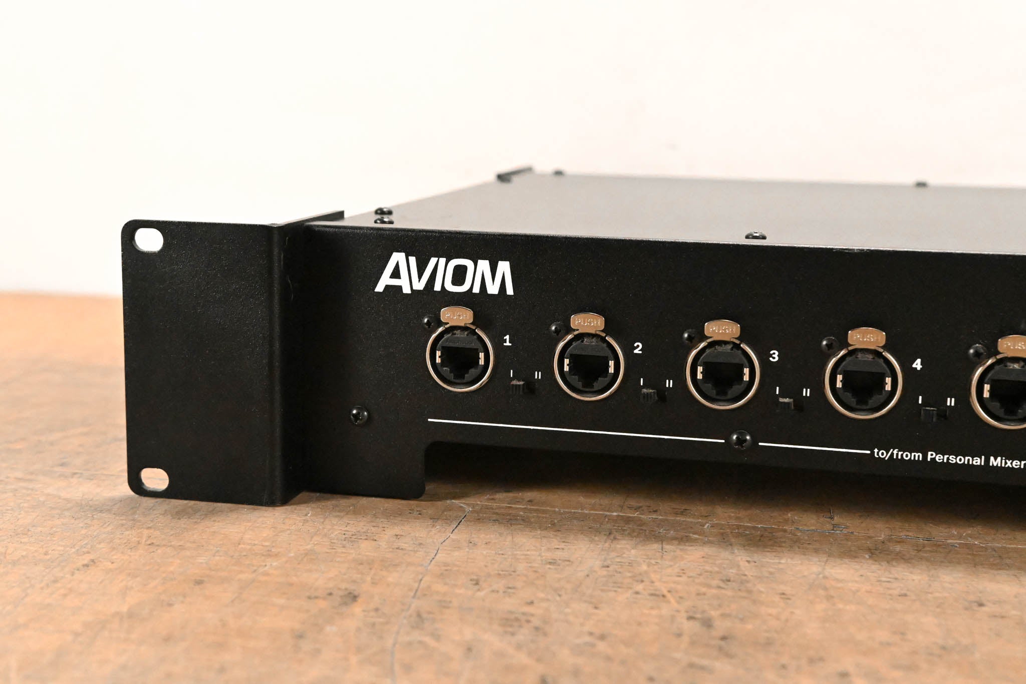 Aviom D800 A-Net Distributor