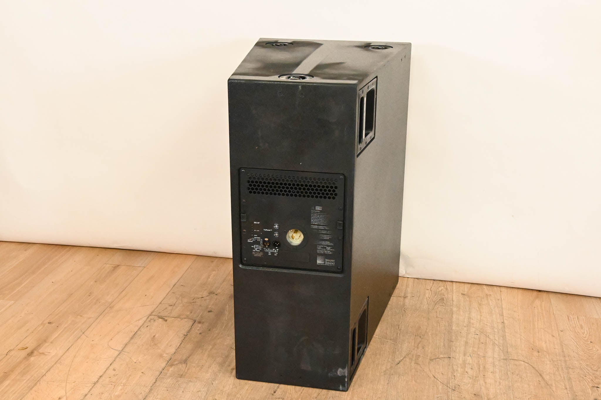 Meyer Sound DS-4P Self-Powered Mid-Bass Reinforcement Loudspeaker