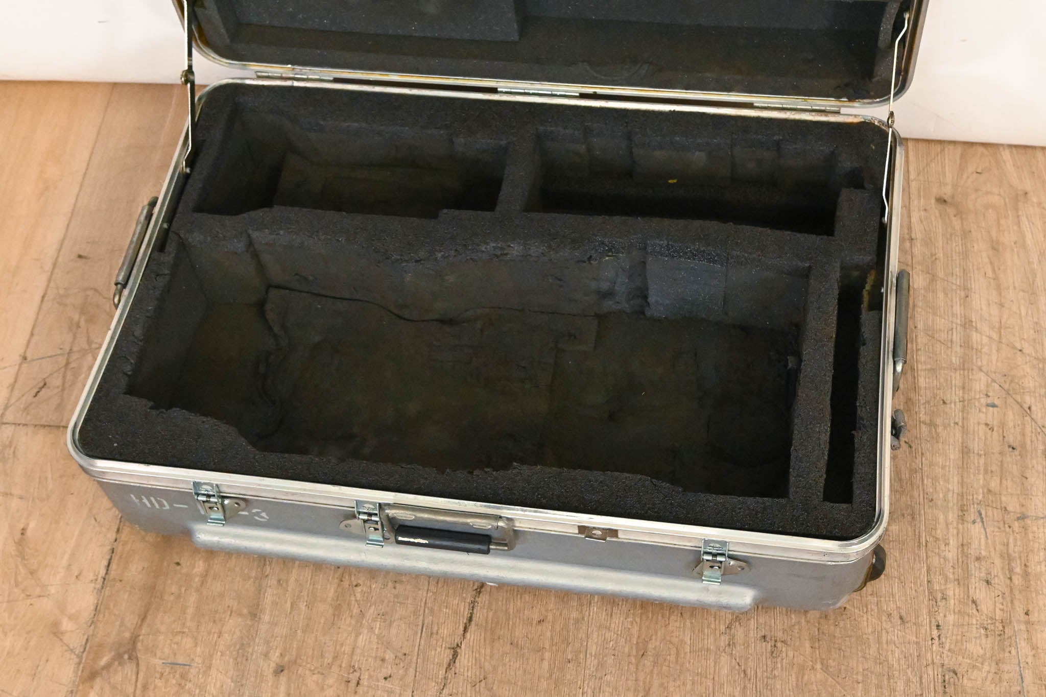 Sony LC-HDWF900TH Thermodyne Flight Case for Select Sony Camcorders