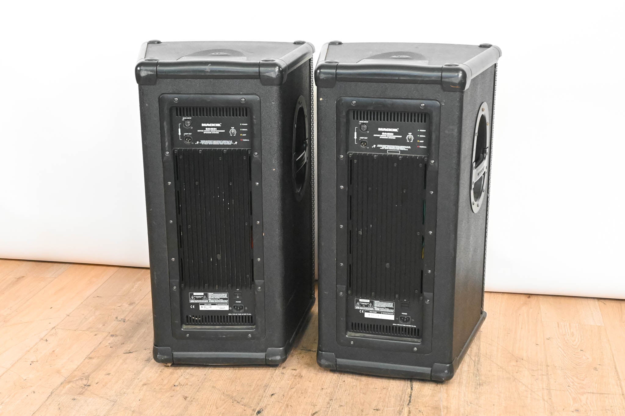 Mackie SA1521 15-inch 2-Way 500W Active Loudspeaker (PAIR)