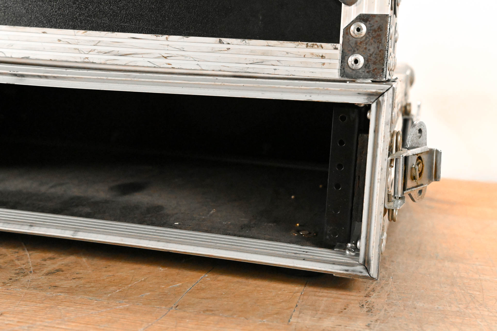 Road Ready 2U Road Case