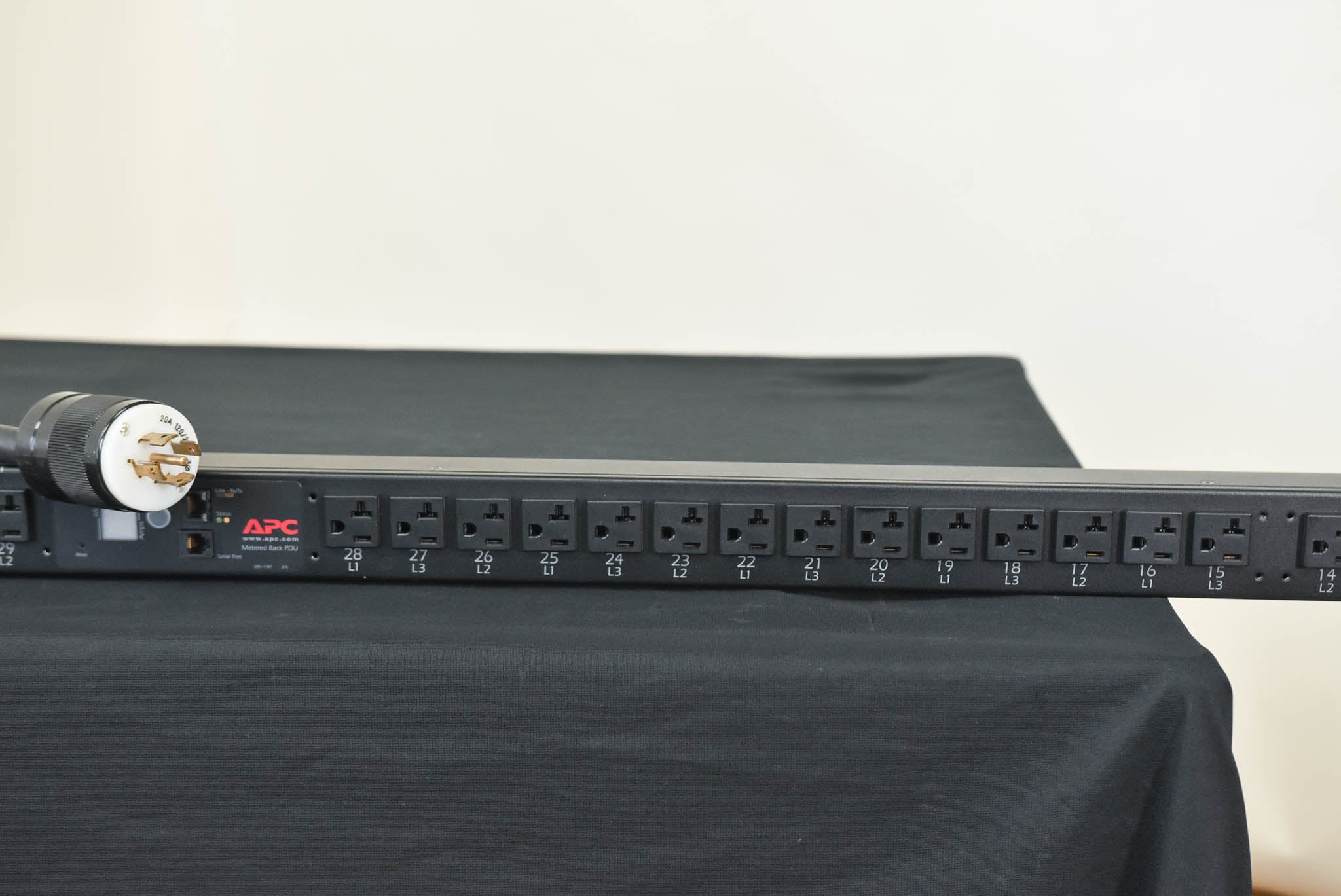 APC AP7862 Metered Rack PDU