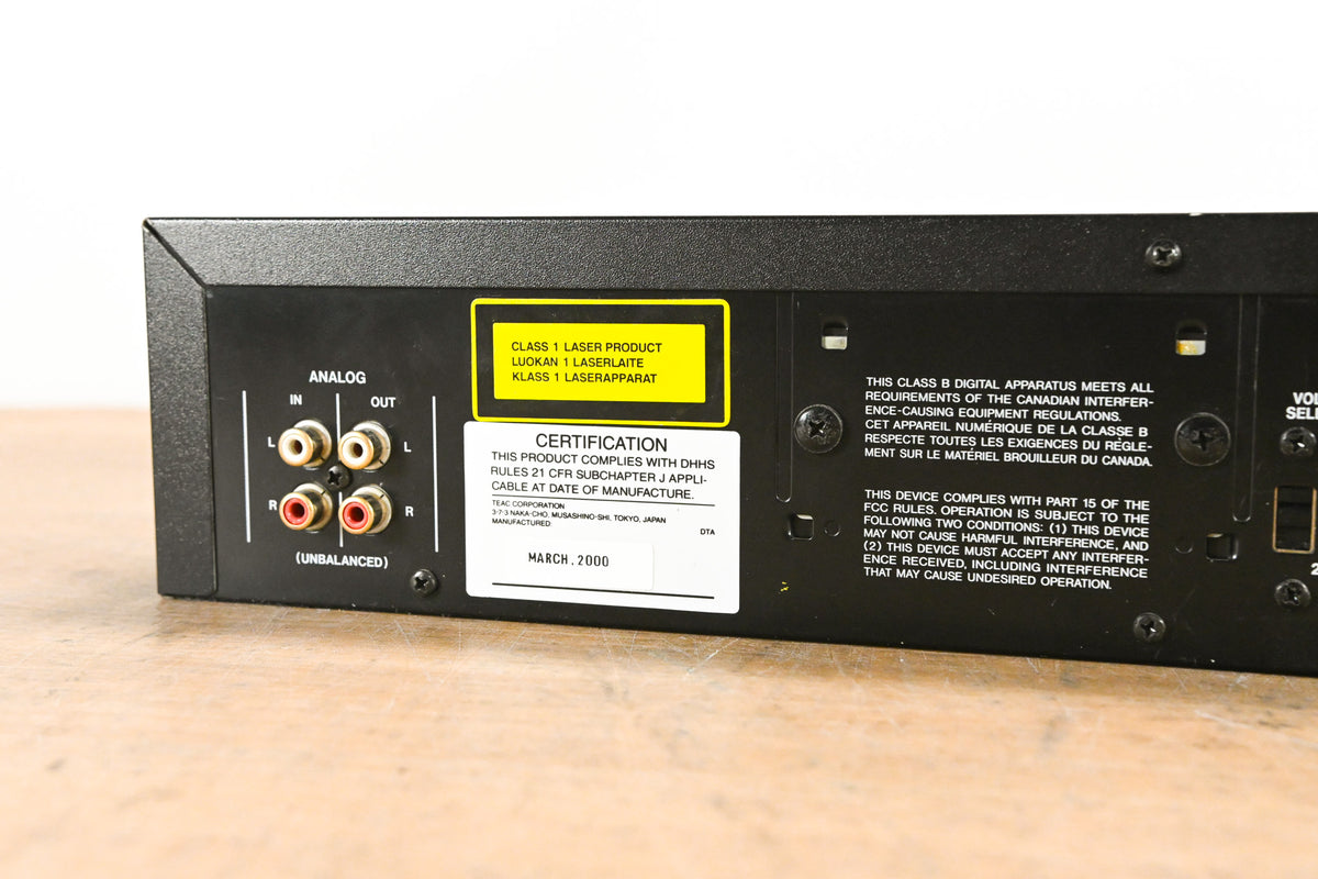 TASCAM CD-RW700 CD Rewritable Recorder