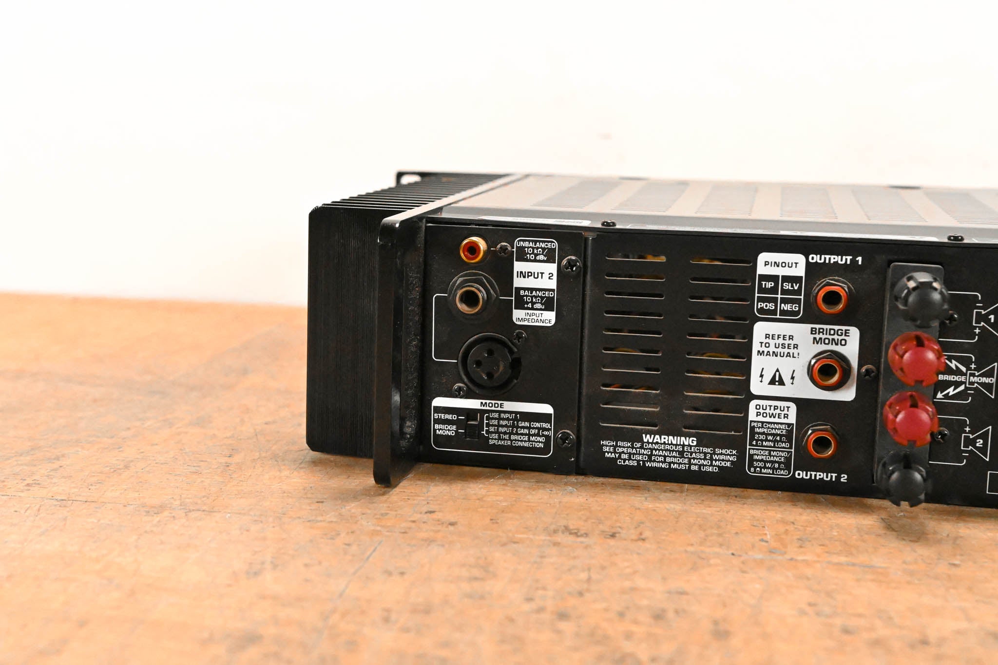 Behringer A500 600W Reference-Class Studio Power Amplifier