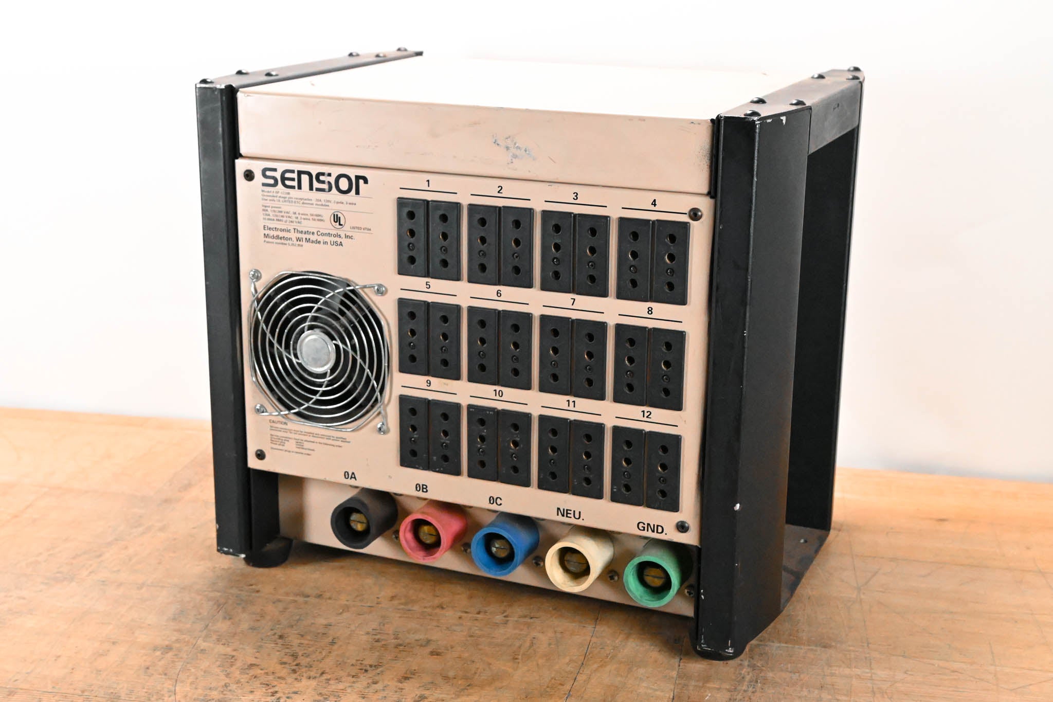 ETC SP-1220B Sensor Dimmer Rack with 6x D20 Modules