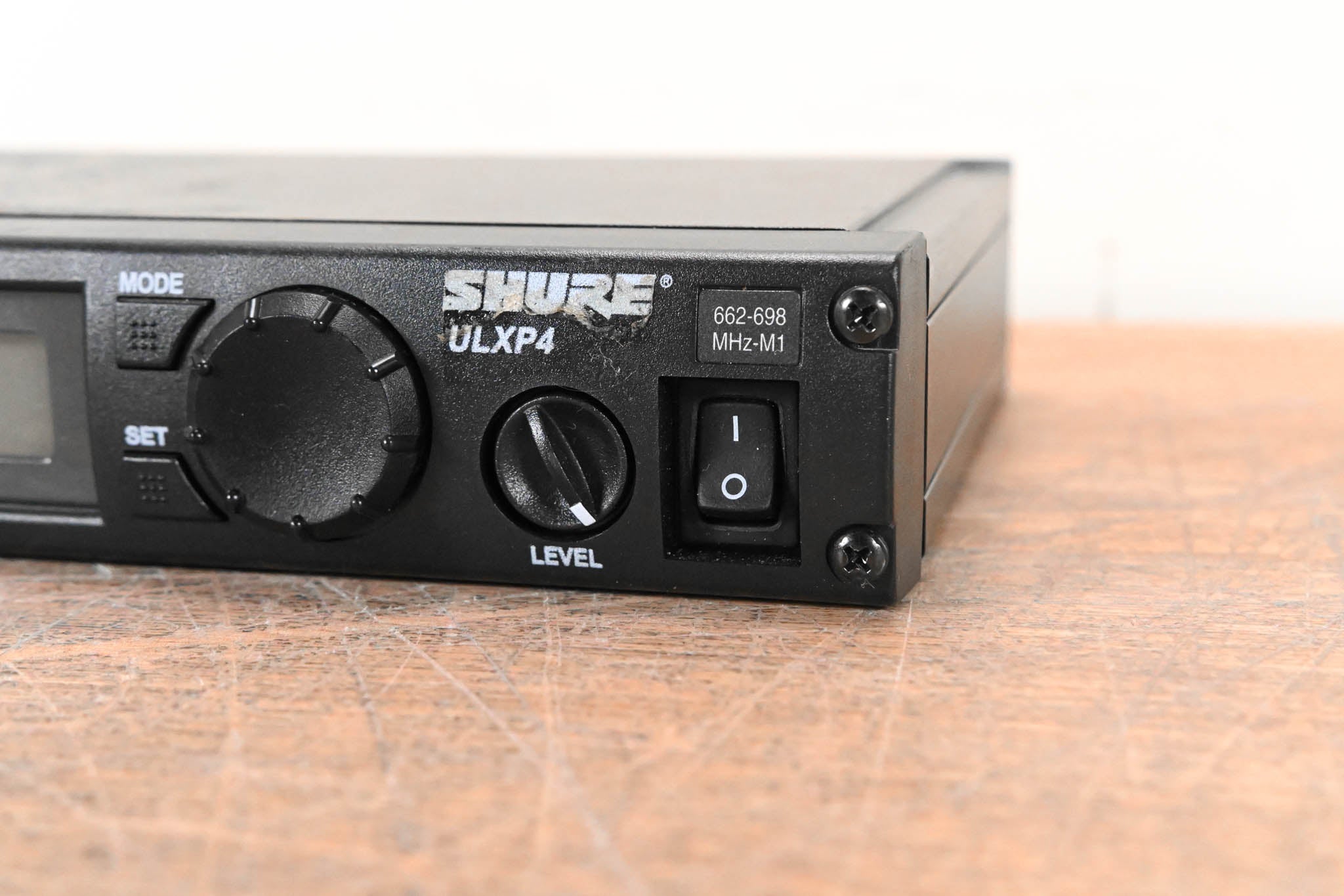 Shure ULXP4 Wireless Receiver - M1 Band: 662-698 MHz (NO POWER SUPPLY)