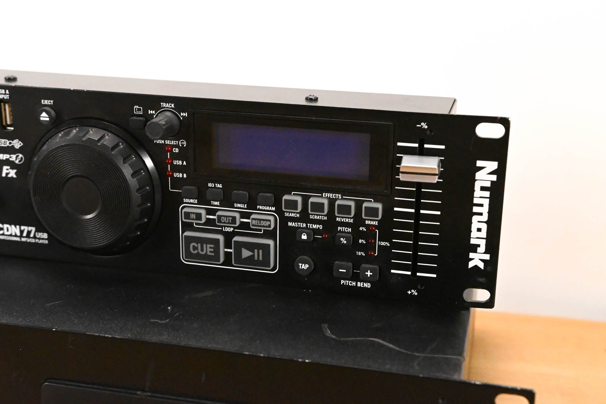Numark CDN77USB Professional MP3 USB/CD Player with Controller