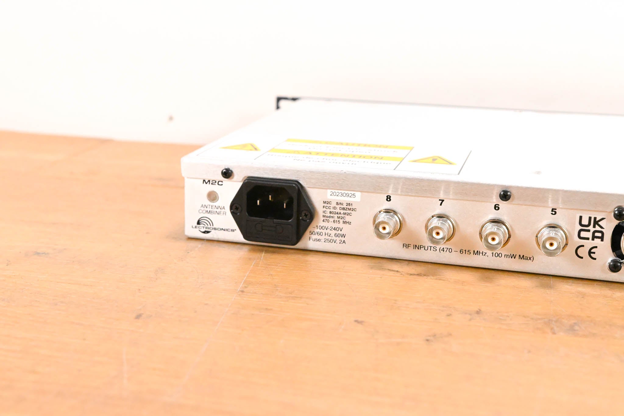 Lectrosonics M2C Active Antenna Combiner - 470-615 MHz